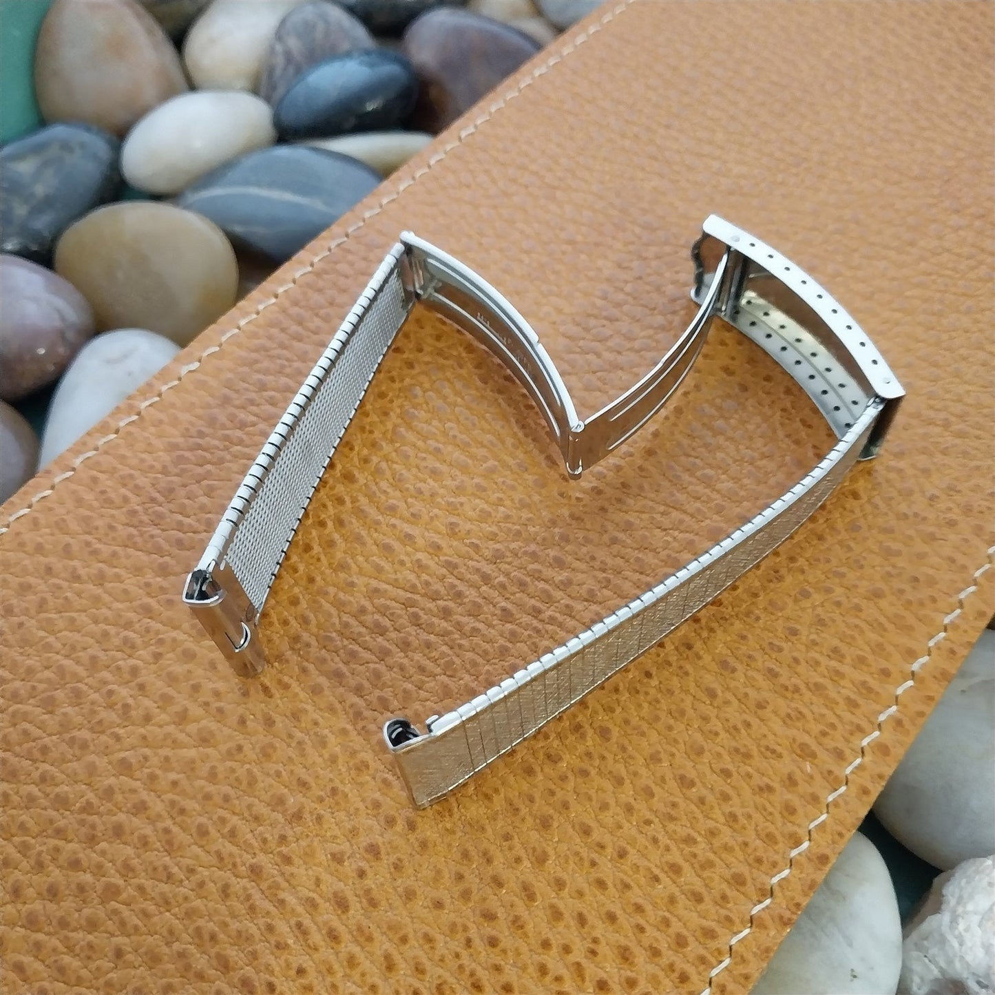 18mm 19mm Kestenmade USA Stainless Steel nos Unused 60s-1970s Vintage Watch Band