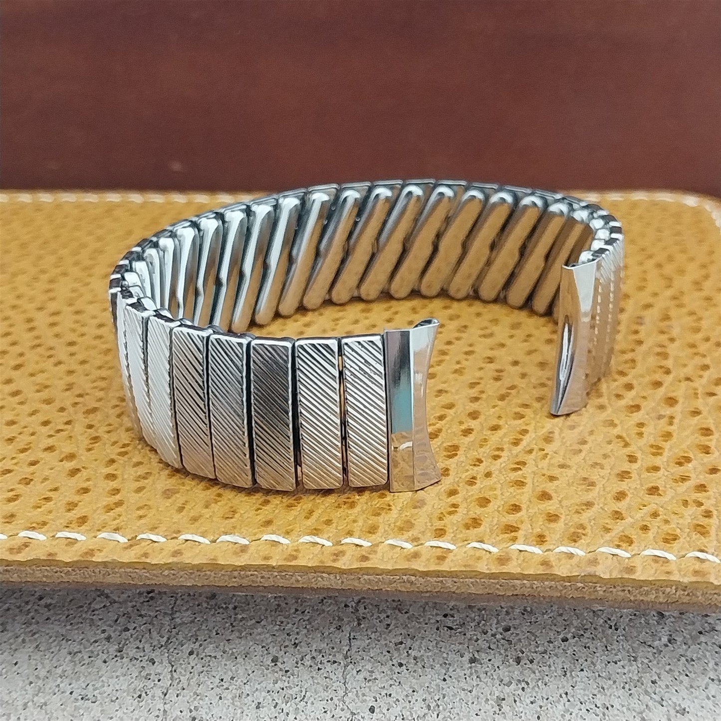 17.2mm 11/16" Baldwin Stainless Steel Expansion nos 1960s Vintage Watch Band