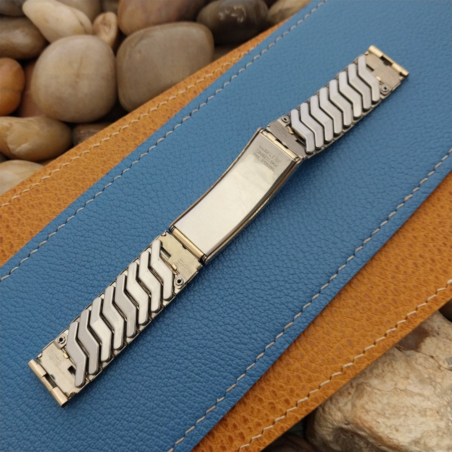 Rare 16mm 10k Gold-Filled Photo Locket Duchess USA nos 1950s Vintage Watch Band