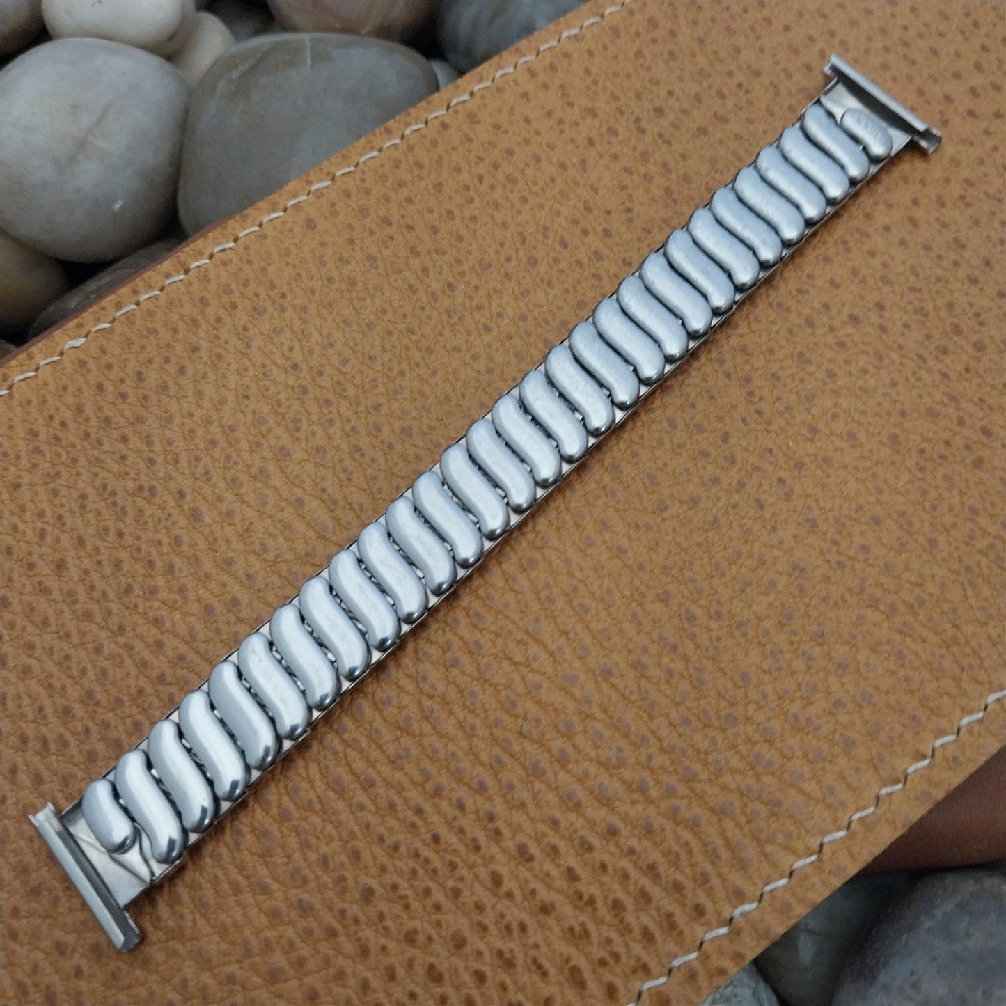 1940s Vintage L'Aiglon 12K White Gold-Filled Unused Classic Stretch Watch Band