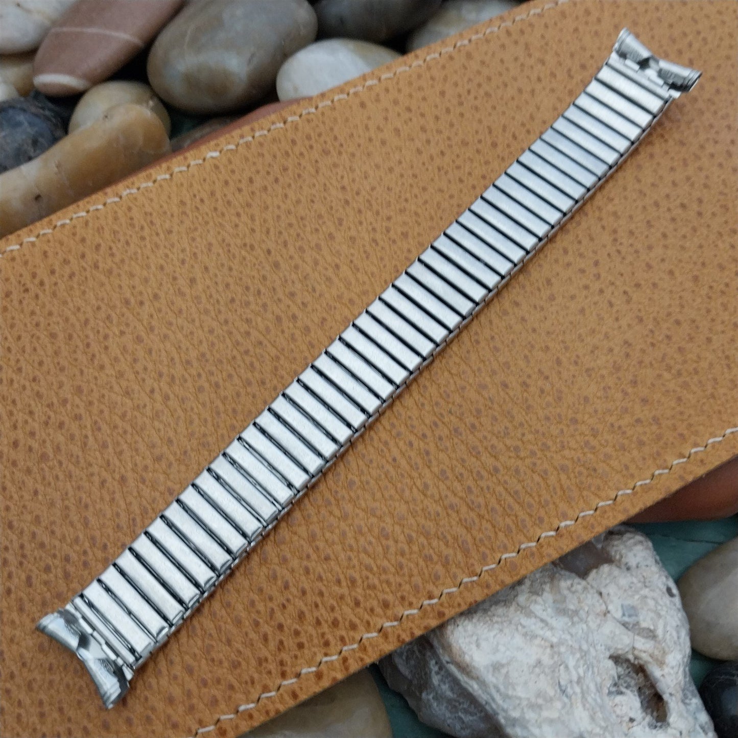 19mm 18mm 17mm Kreisler Stainless Stretch Long Unused 1960s Vintage Watch Band