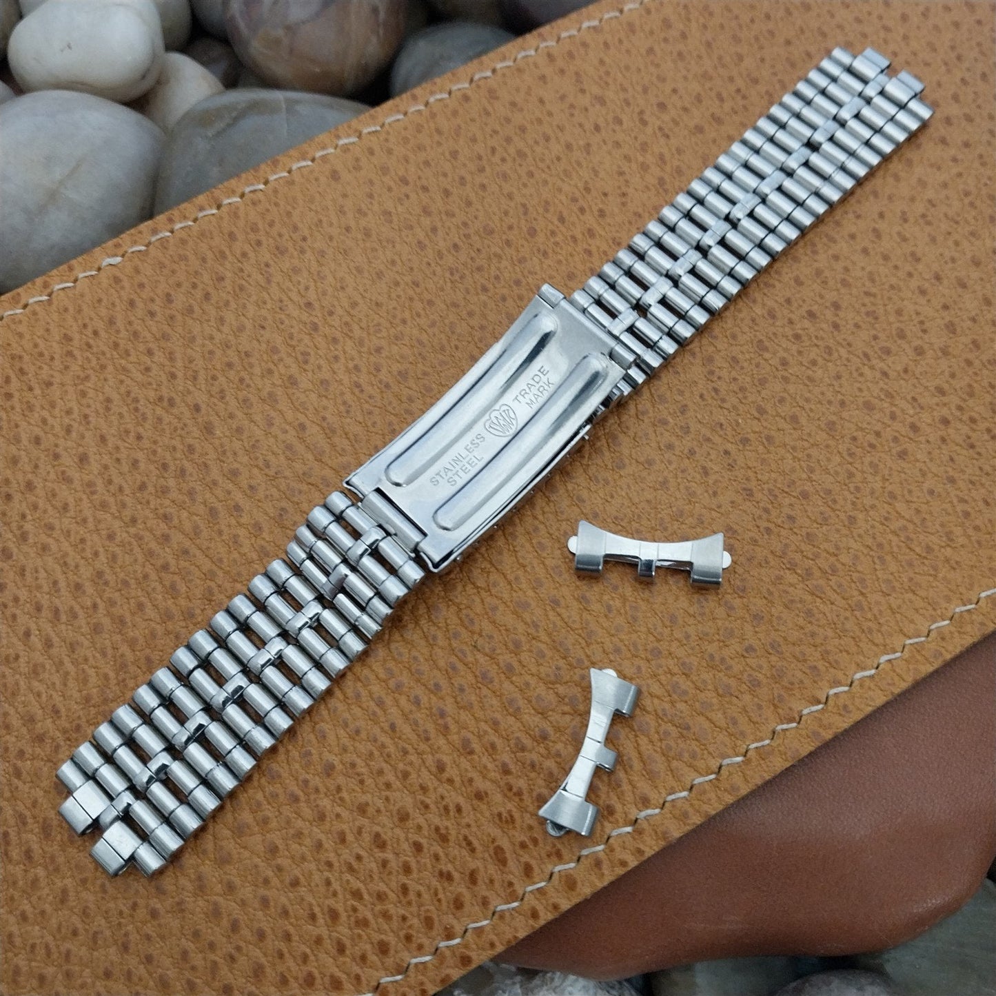 18mm Stainless Steel Rice Beads Classic nos Unused Vintage Watch Band