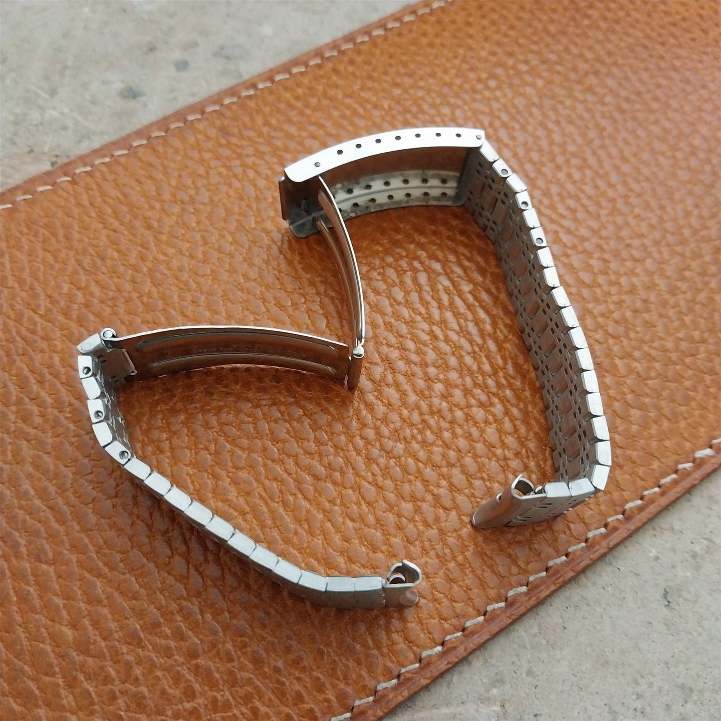 19mm 18mm 17mm Bulova Solid-Link Stainless Steel nos 1970s Vintage Watch Band