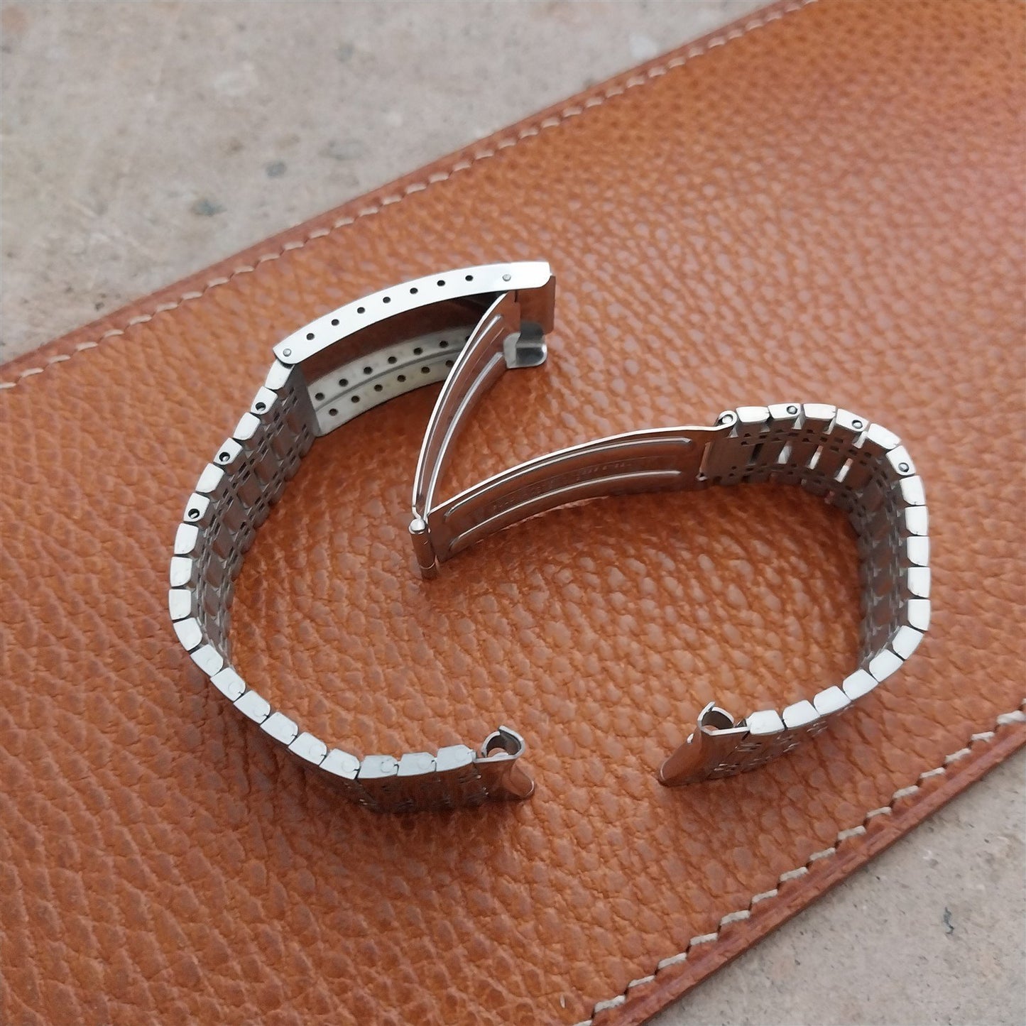 19mm 18mm 17mm Bulova Solid-Link Stainless Steel nos 1970s Vintage Watch Band