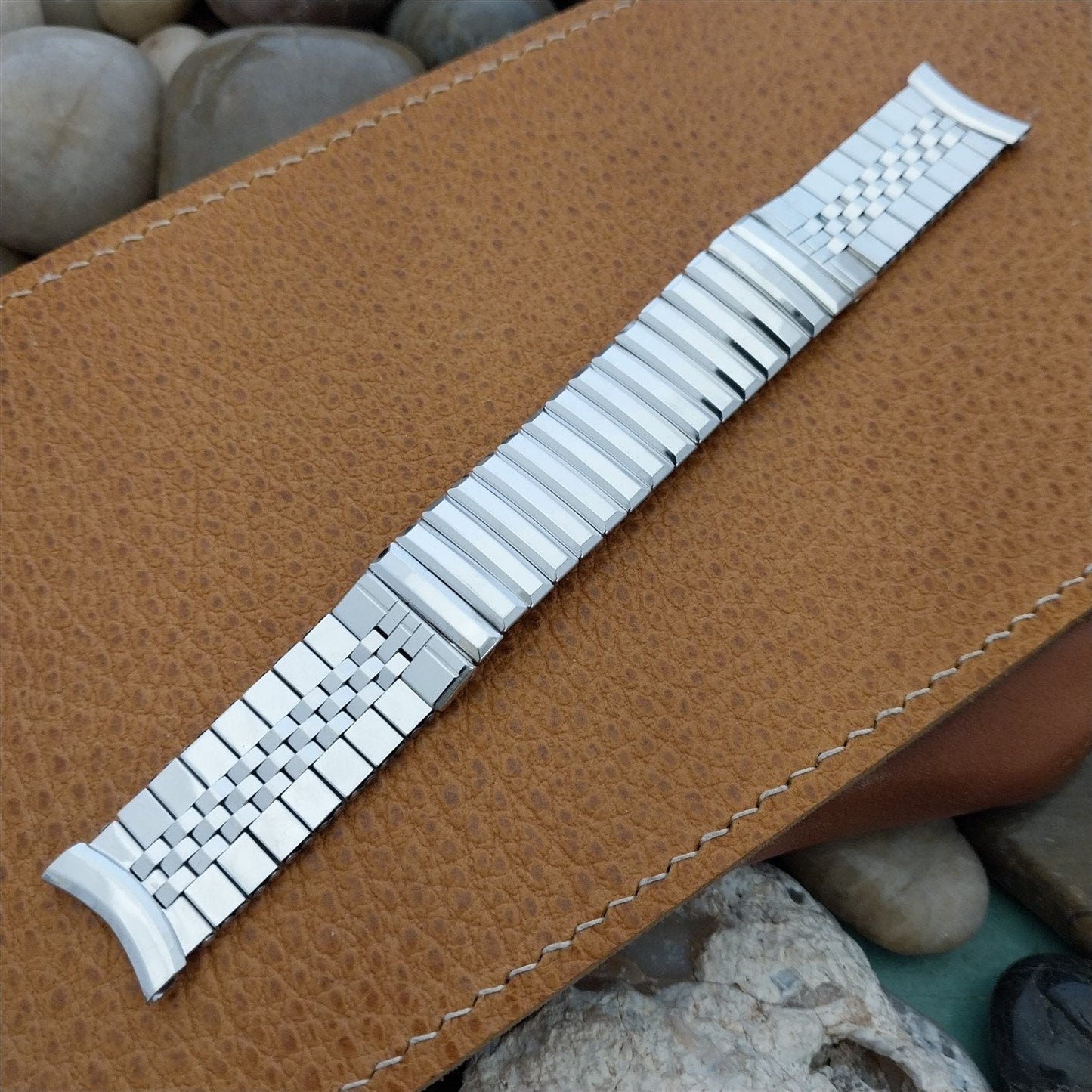 10K White Gold-Filled Kreisler 17.2mm Brick Link nos Vintage Watch Band