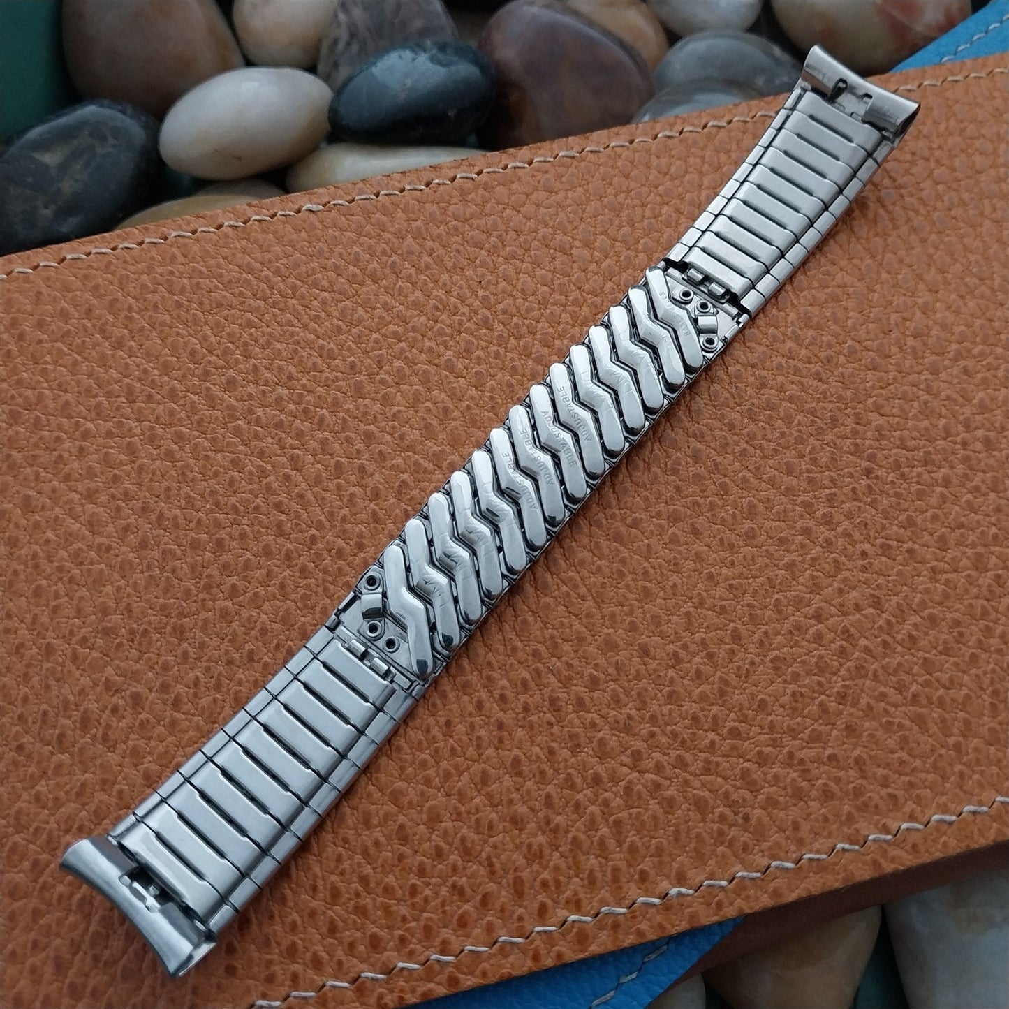 11/16" 17.2mm Umat Stainless Steel Classic Unused nos 1970s Vintage Watch Band