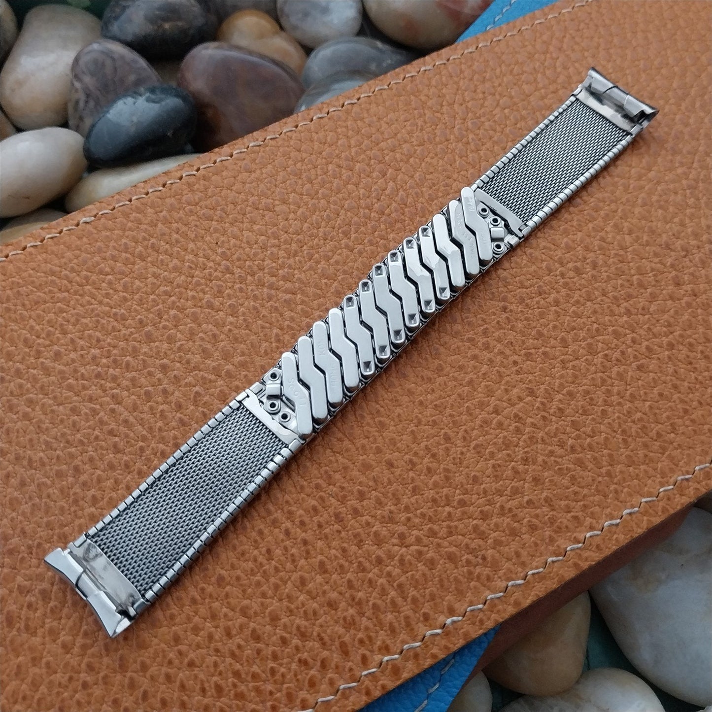 11/16" 17.2mm Stainless Steel Classic nos 1970s Vintage Watch Band
