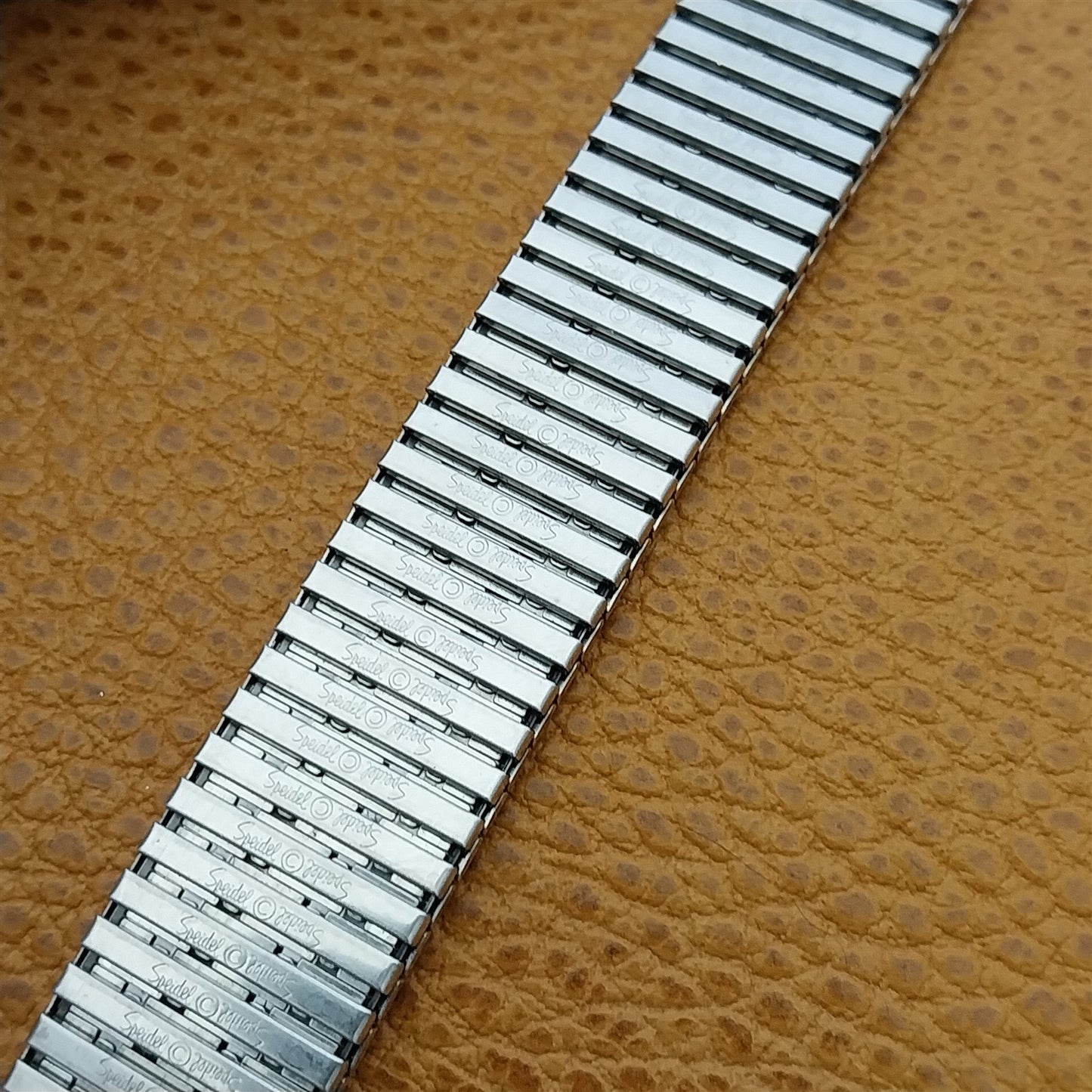 18mm Speidel USA Euroflex Gold Tone & Stainless Steel Long Vintage Watch Band