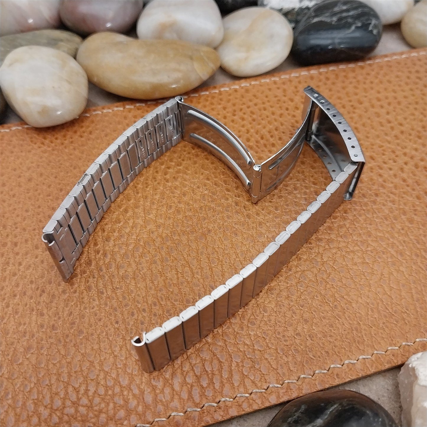 Vintage 18mm Stainless Steel Straight-End Classic 1970s nos Unused Watch Band