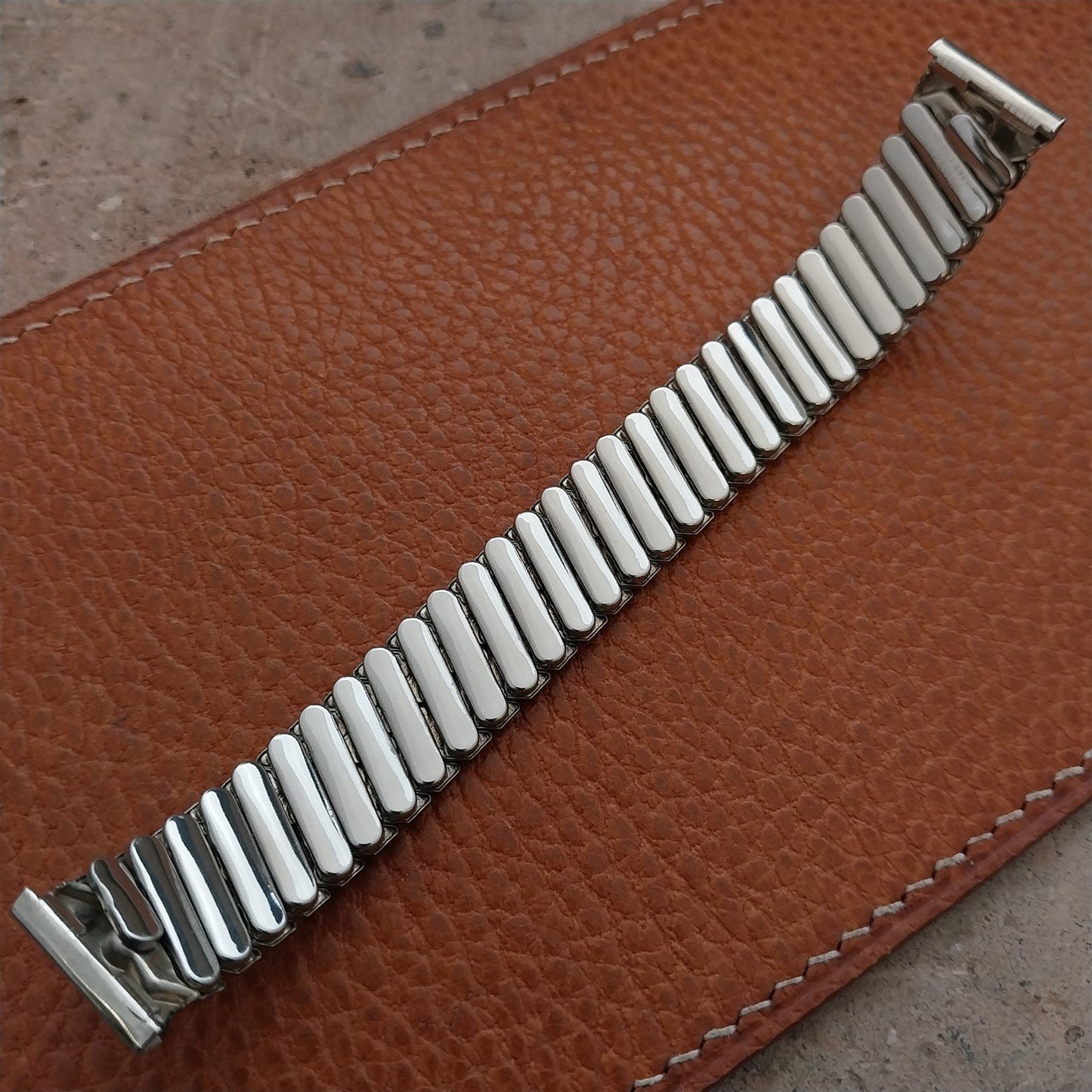 White Gold-Filled 5/8" Drema Short 1950s Expansion Vintage Watch Band