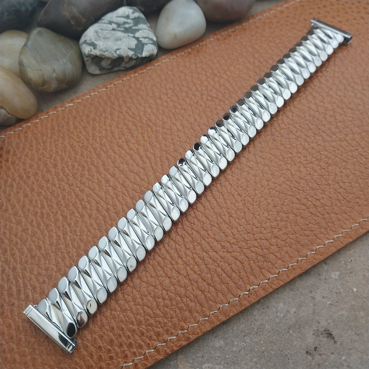 1950s Bellavance Long Stainless Steel Expansion nos Vintage Watch Band 16mm-19mm