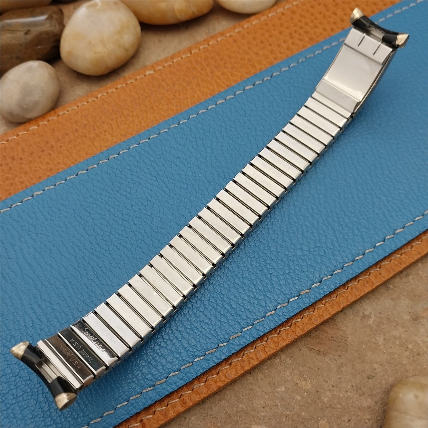 Speidel Black & Gold Romunda Calendar 19mm 18mm 17mm 1970s Vintage Watch Band