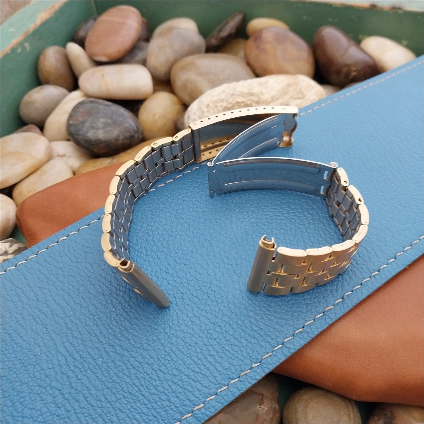 Gold HGE JB Champion LED LCD 1970s-1980s Unused Vintage Watch Band nos 25mm 22mm