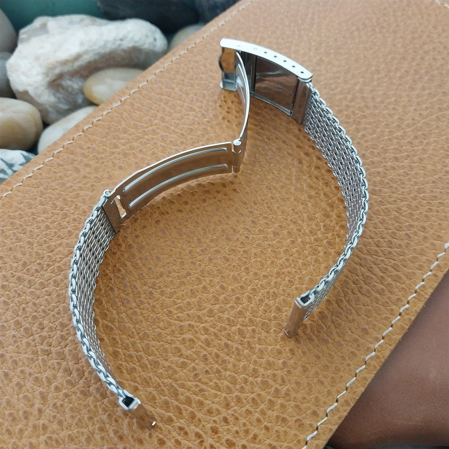 22mm Stainless Steel Mesh Elite Deluxe Bear Japan Unused 70s Vintage Watch Band