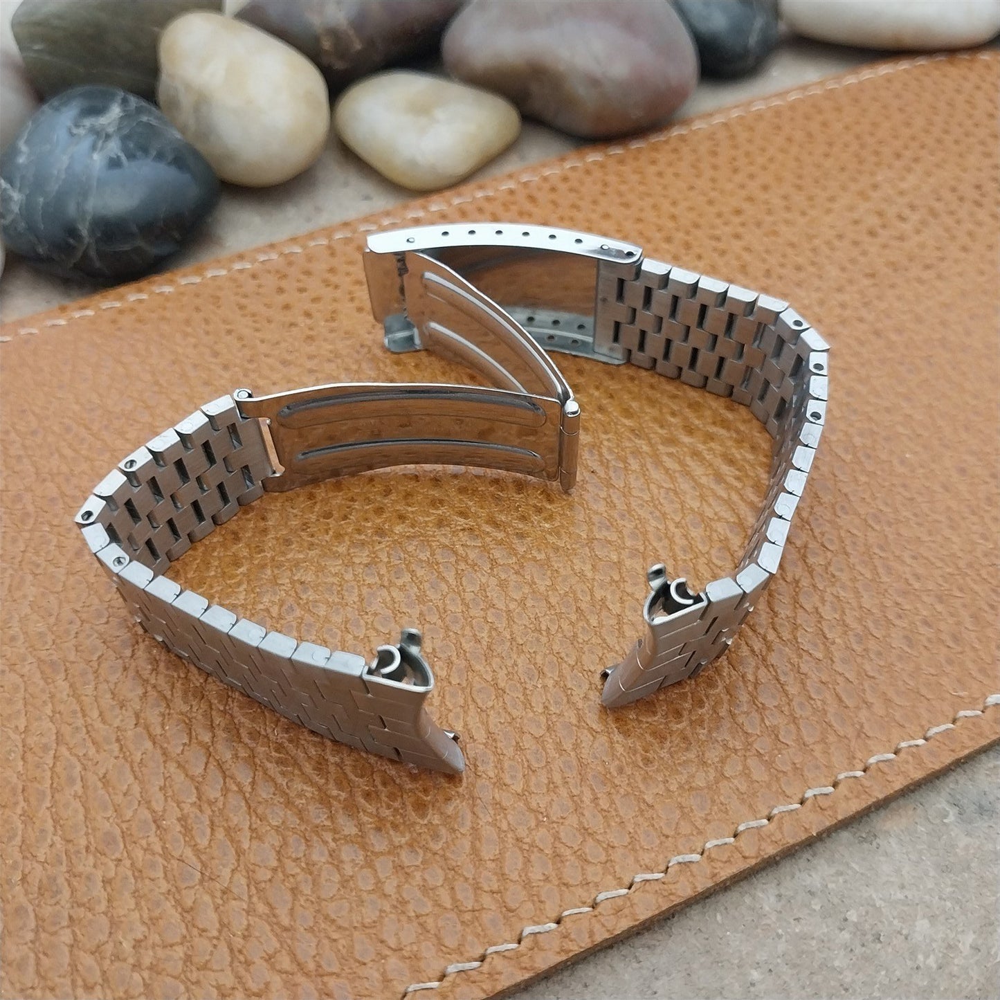 Bulova 18mm Brushed Stainless Steel Curved End nos Vintage Watch Band