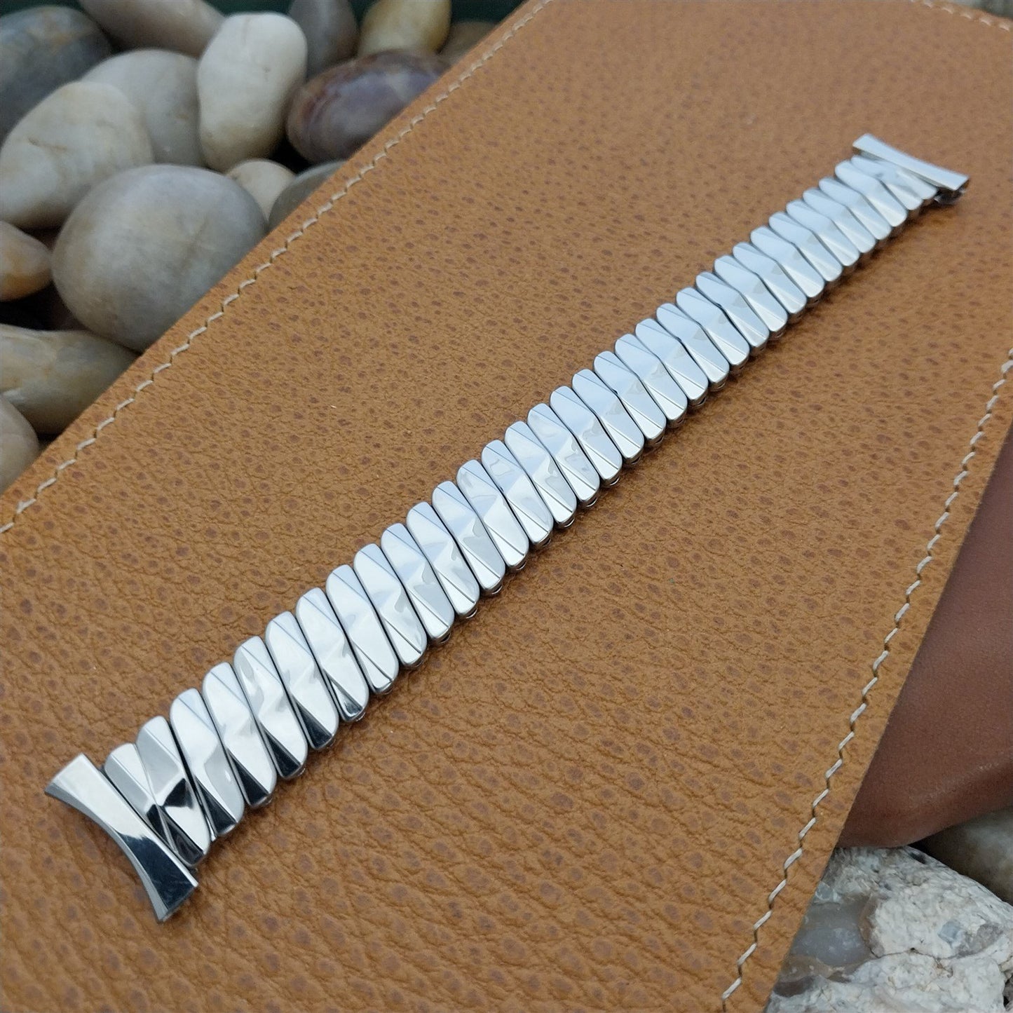 19mm Stainless Steel Expansion Bellavance 1960s nos Vintage Watch Band