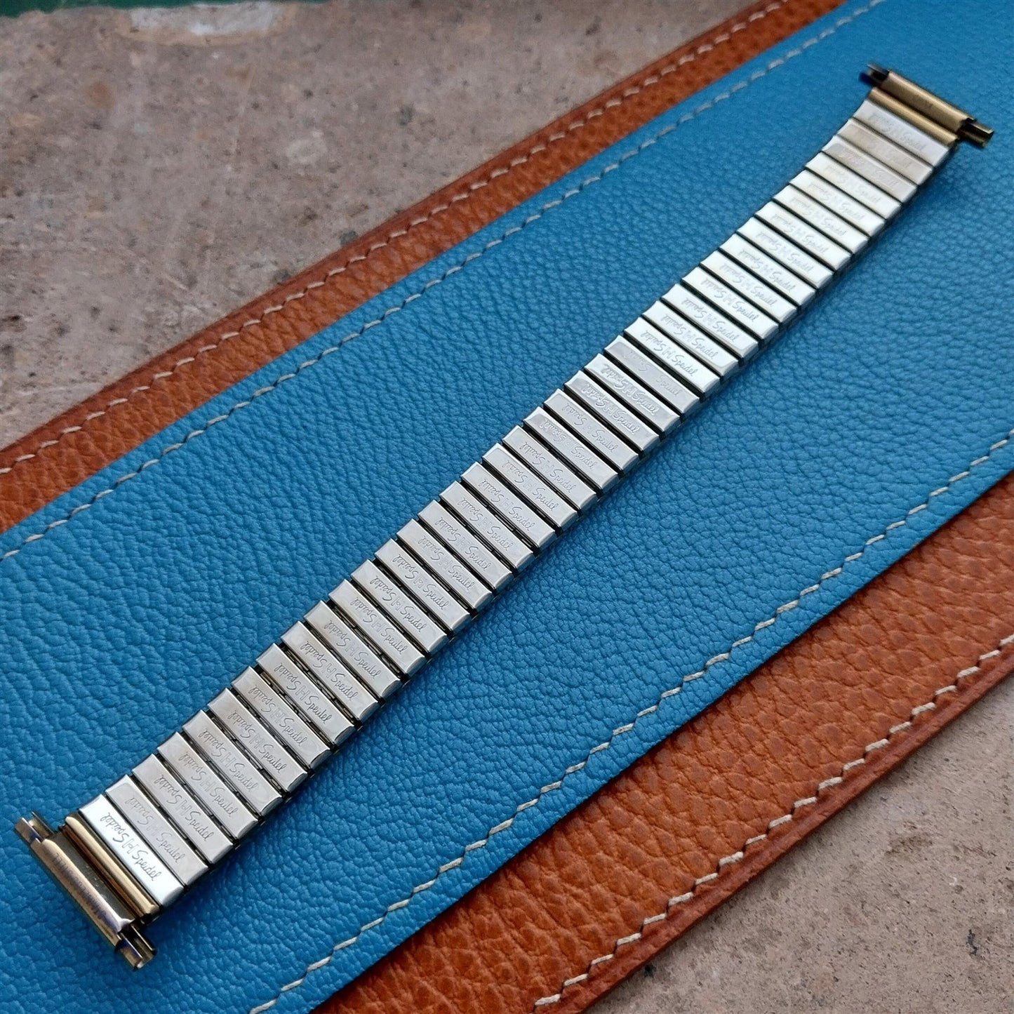 20mm 19mm 18mm 16mm Gold-Tone Speidel Hirsch nos Vintage Watch Band