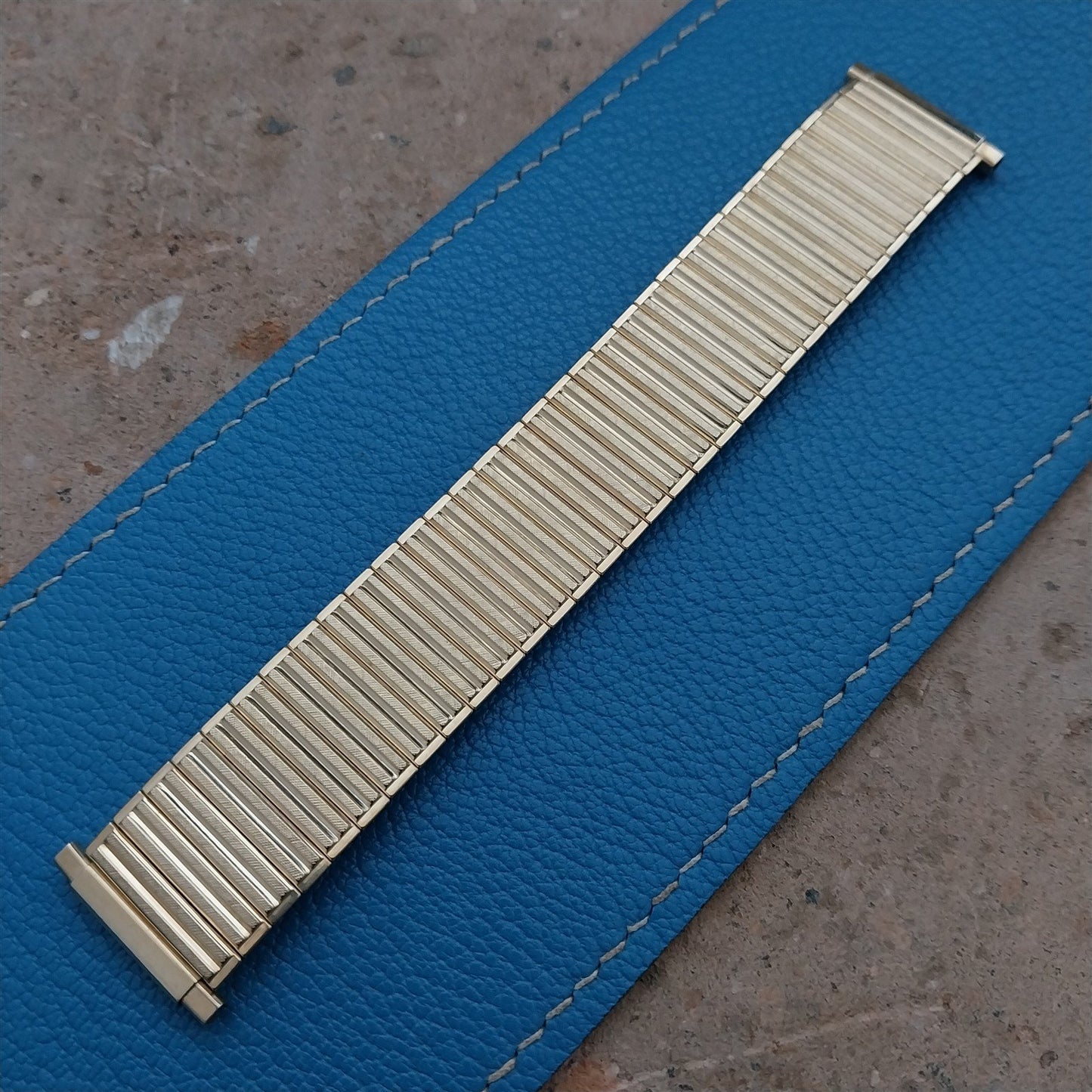 19mm 20mm 22mm Gold-Tone Speidel Wide Expansion NOS Vintage Watch Band