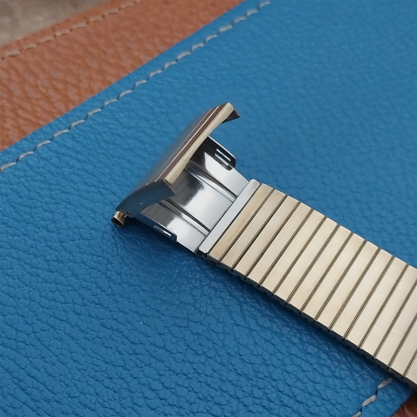 18mm 19mm 20mm Speidel Thinline 1970s Quick Adjust Gold-Tone Vintage Watch Band