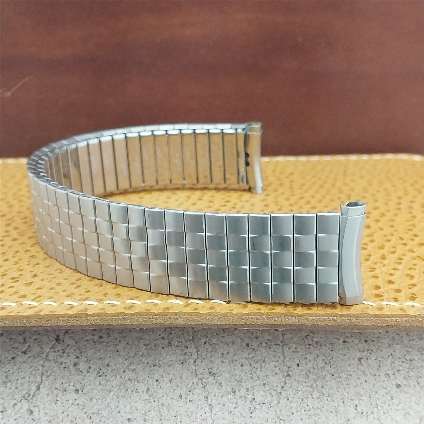 19mm 18mm 1970s Speidel Stainless Steel Radial Wide Unused Vintage Watch Band