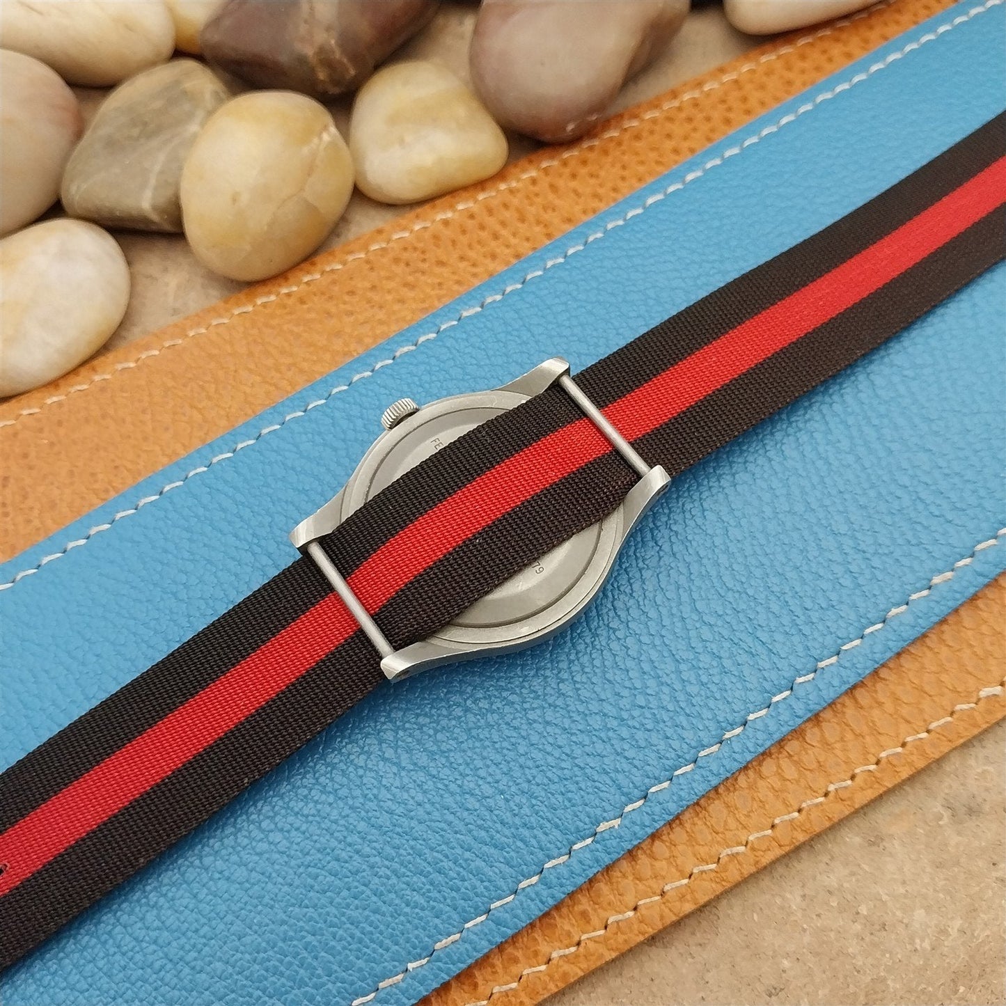 18mm Reversible Nylon 1-piece Classic Single Pass 1960s Vintage Watch Band