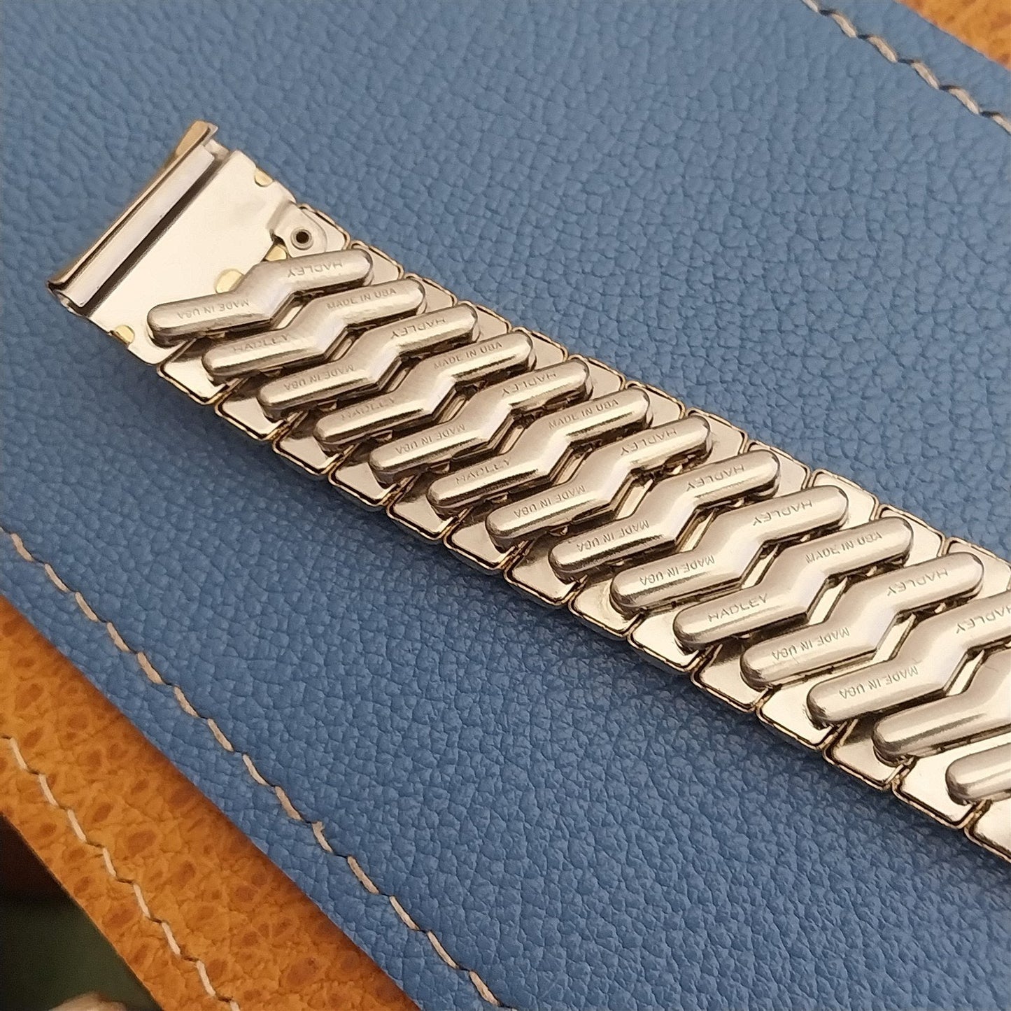 17.2mm Elgin 10k Gold-Filled Wide Classic Stretch nos 1950s Vintage Watch Band