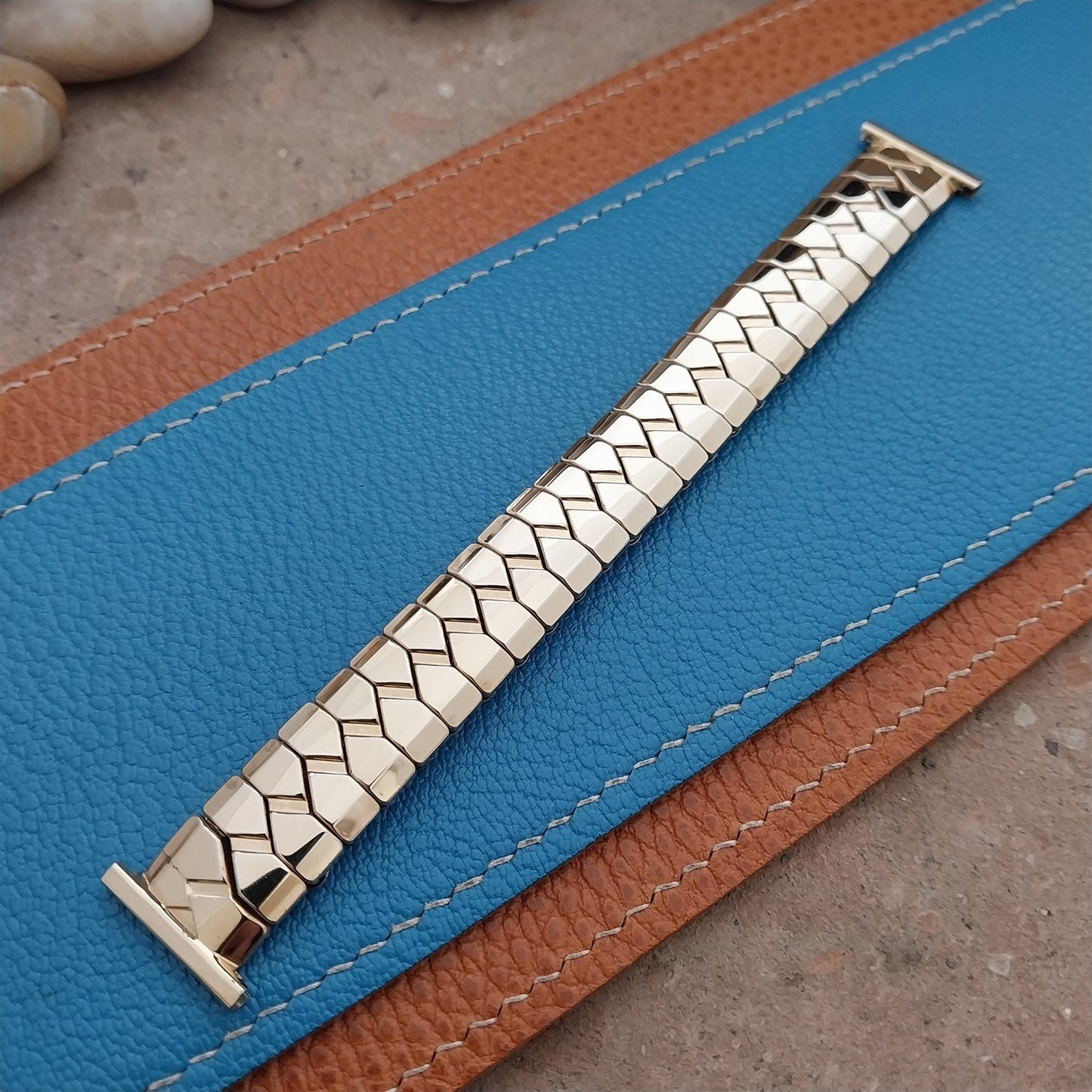 Vintage 19mm 16mm Gold-Fill JB Champion Classic Stretch Unused 1950s Watch Band