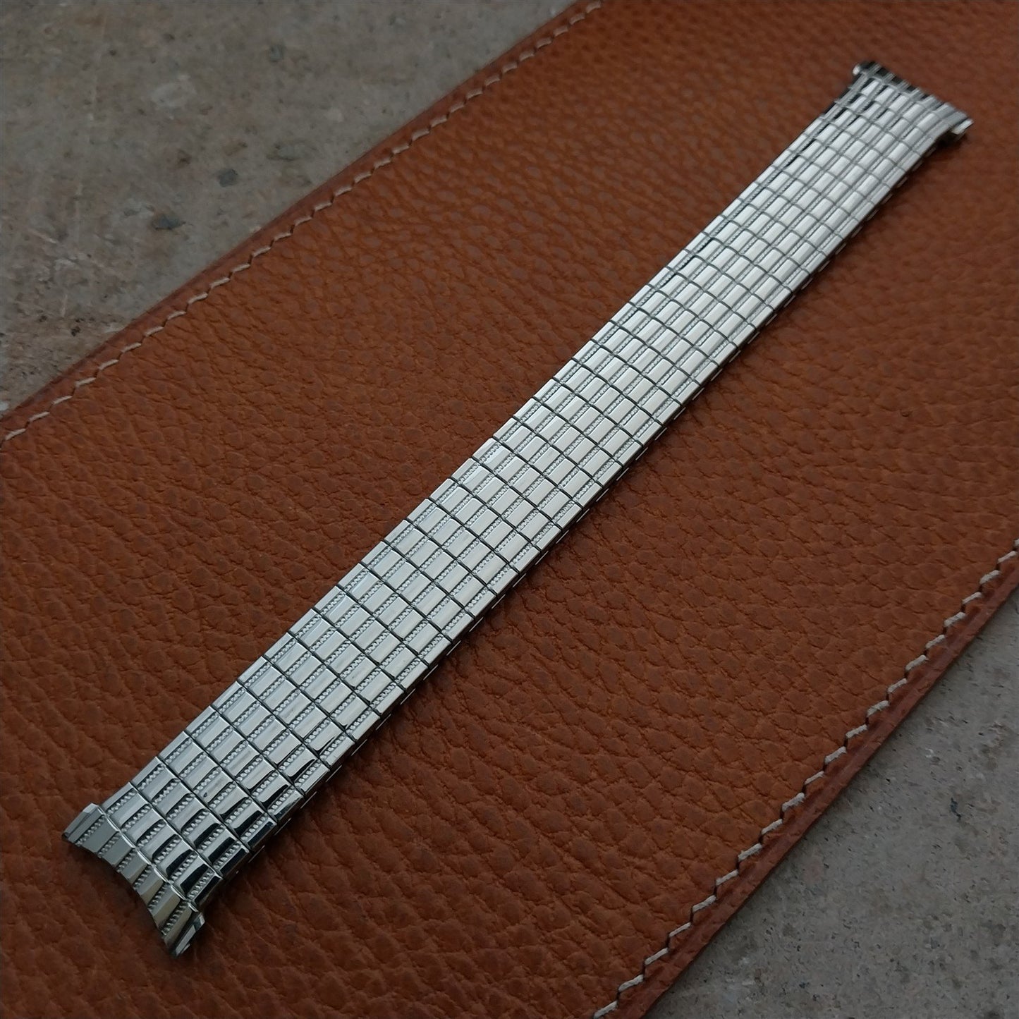 Speidel Tribune Twistoflex 18mm 19mm nos 1971 Vintage Watch Band