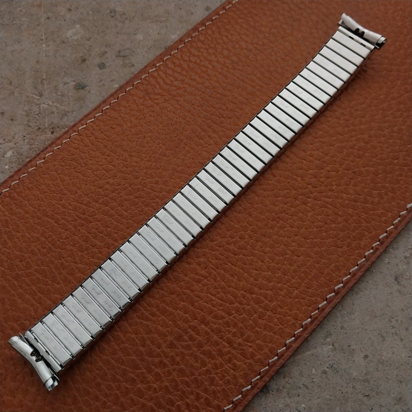 17mm 18mm 19mm Long 1970s Speidel Wide Stainless Steel nos Vintage Watch Band