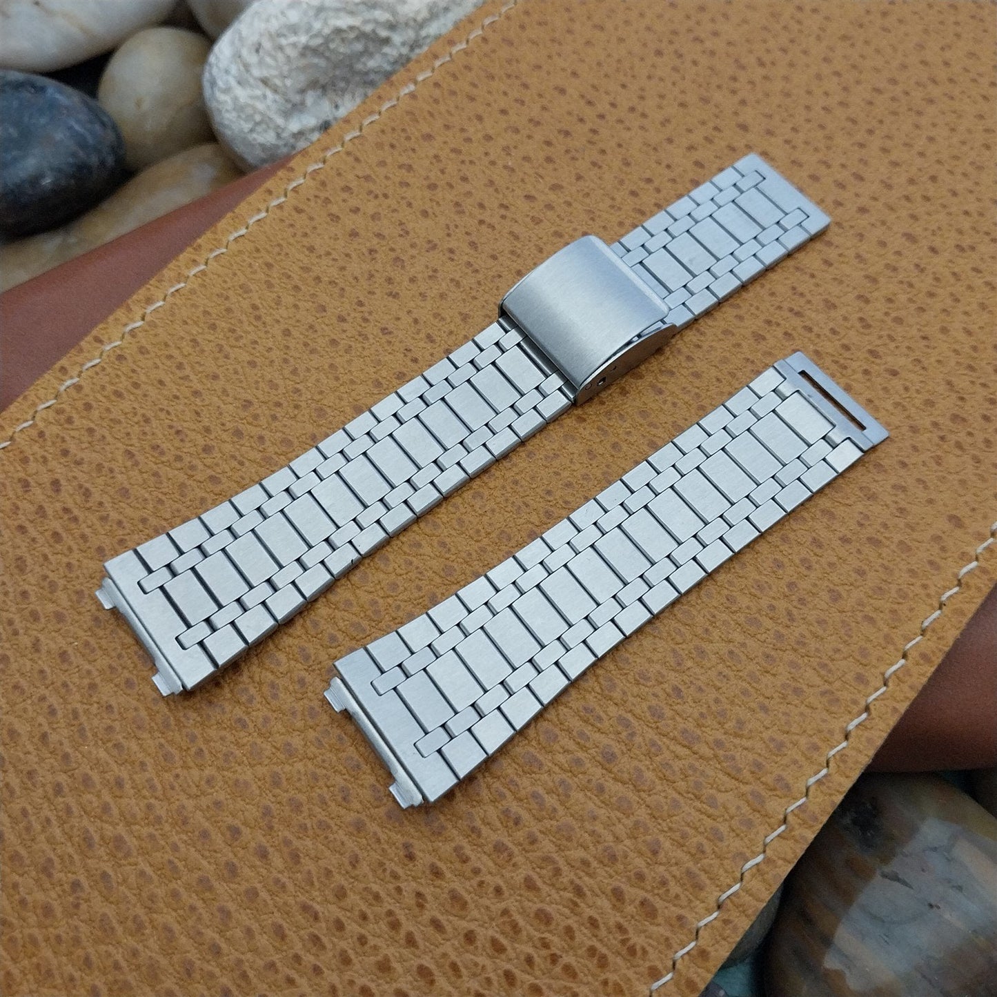 18mm lcd led digital Quartz Stainless Steel Unused nos Vintage Watch band