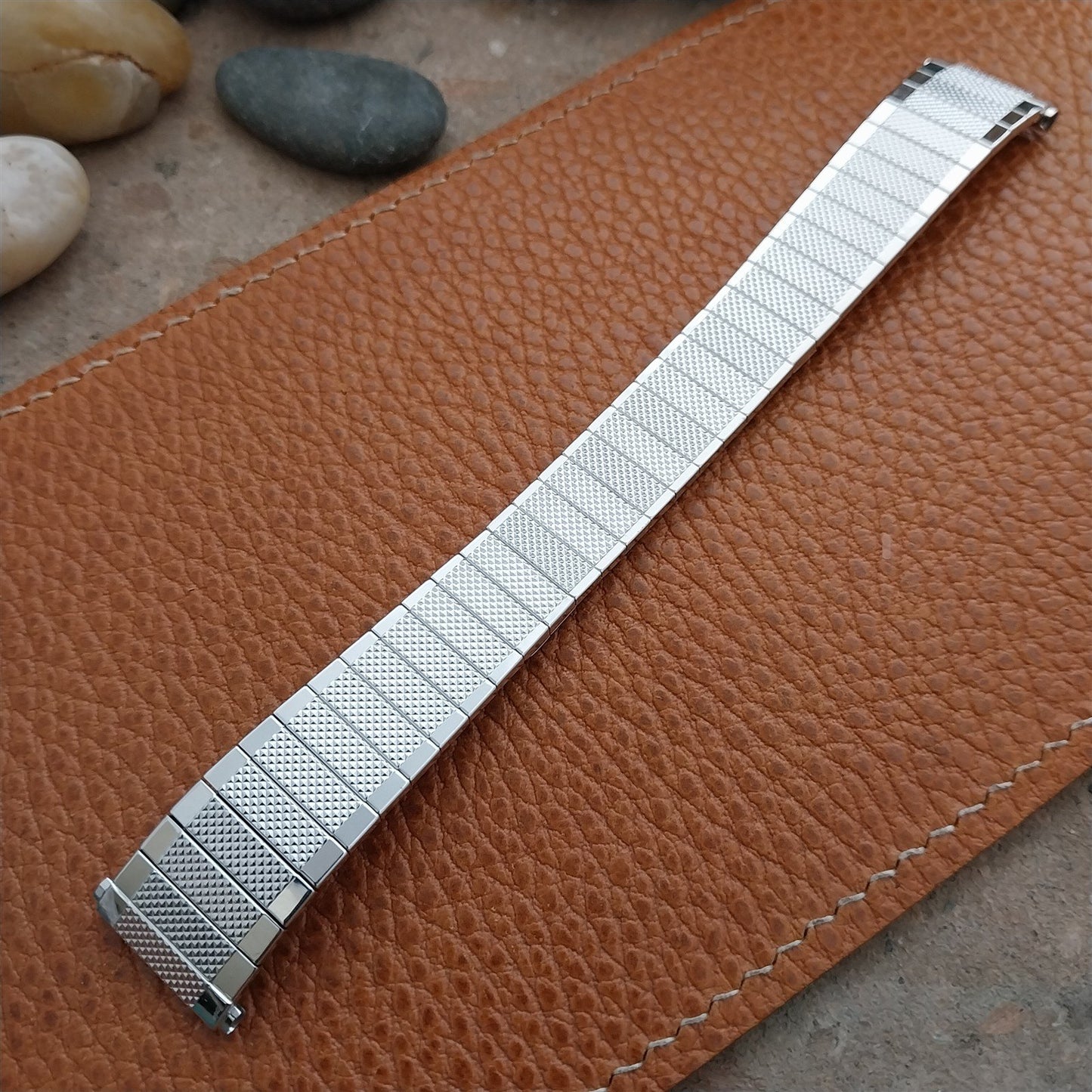 17mm 18mm 19mm Speidel Tapered 19mm White Gold-Filled 1970s Vintage Watch Band