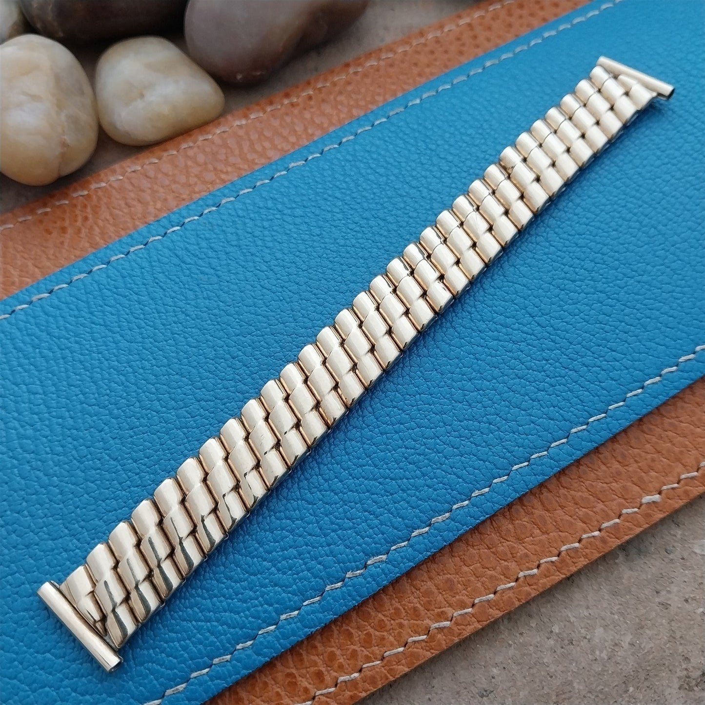 Vintage 5/8" Yellow Gold-Filled 1940s La Mode Classic Stretch Unused Watch Band