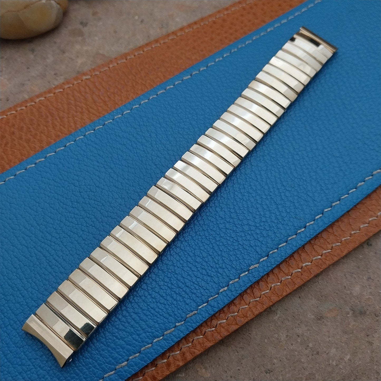 5/8" Baldwin Yellow Gold-Filled Classic Stretch Unused 1960s Vintage Watch Band