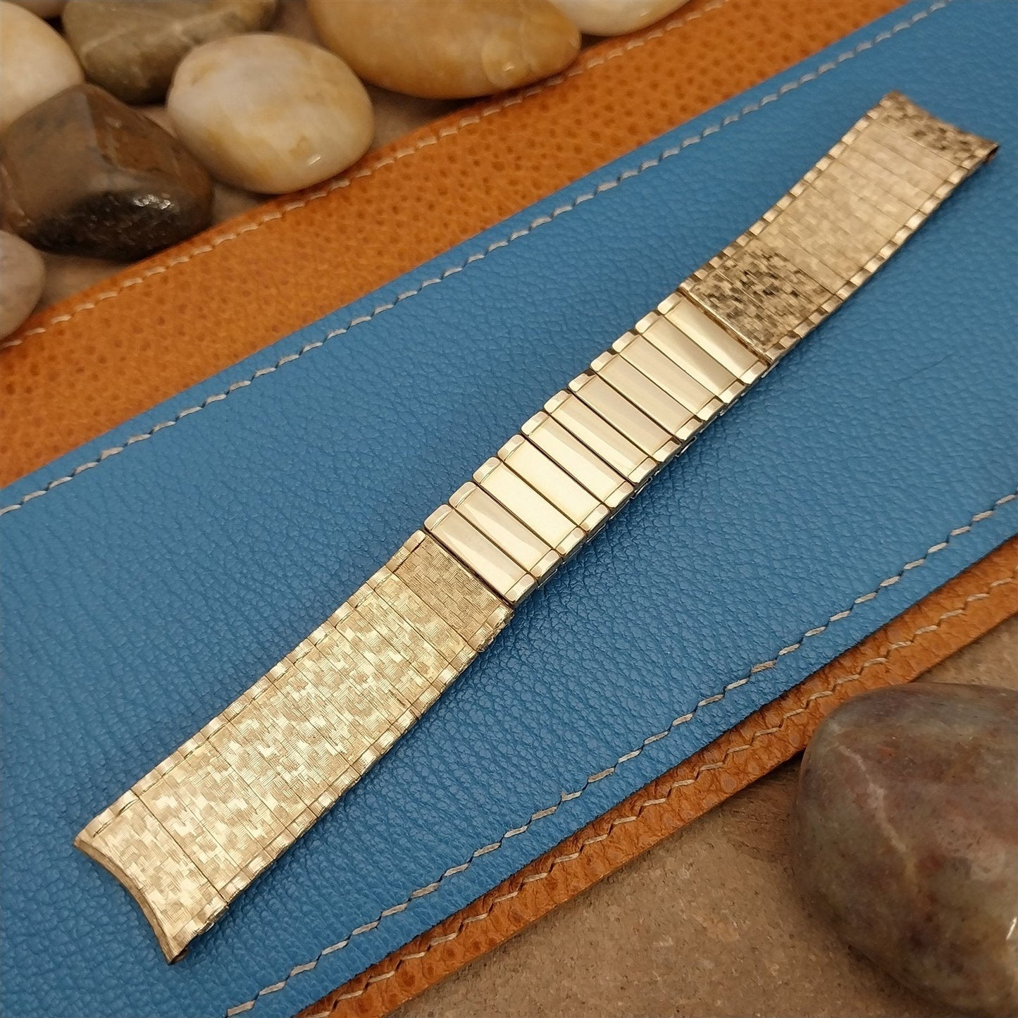 11/16" 10k Gold Filled Finesse nos Unused 1950s 1960s Classic Vintage Watch Band