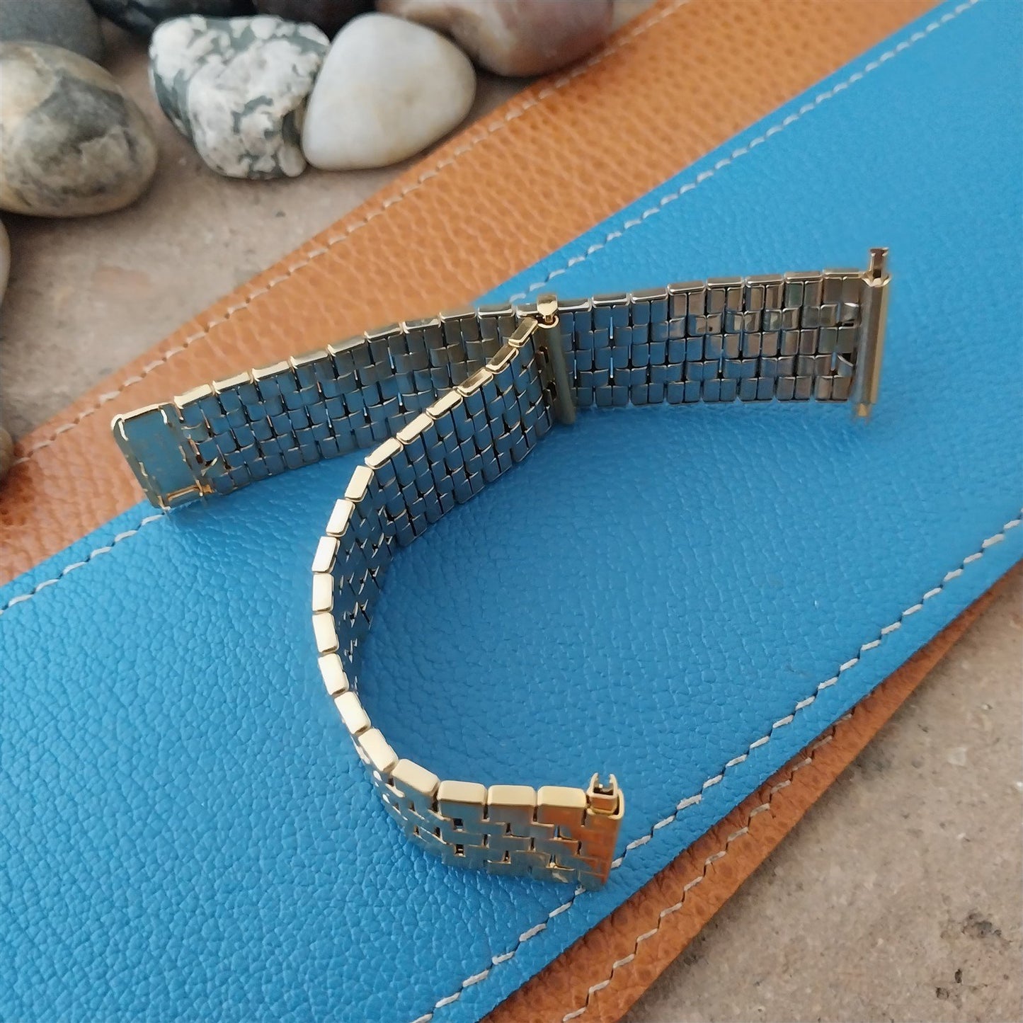 Vintage GoldTone 17mm 18mm 19mm Plated Stretch Classic Overlap Unused Watch Band