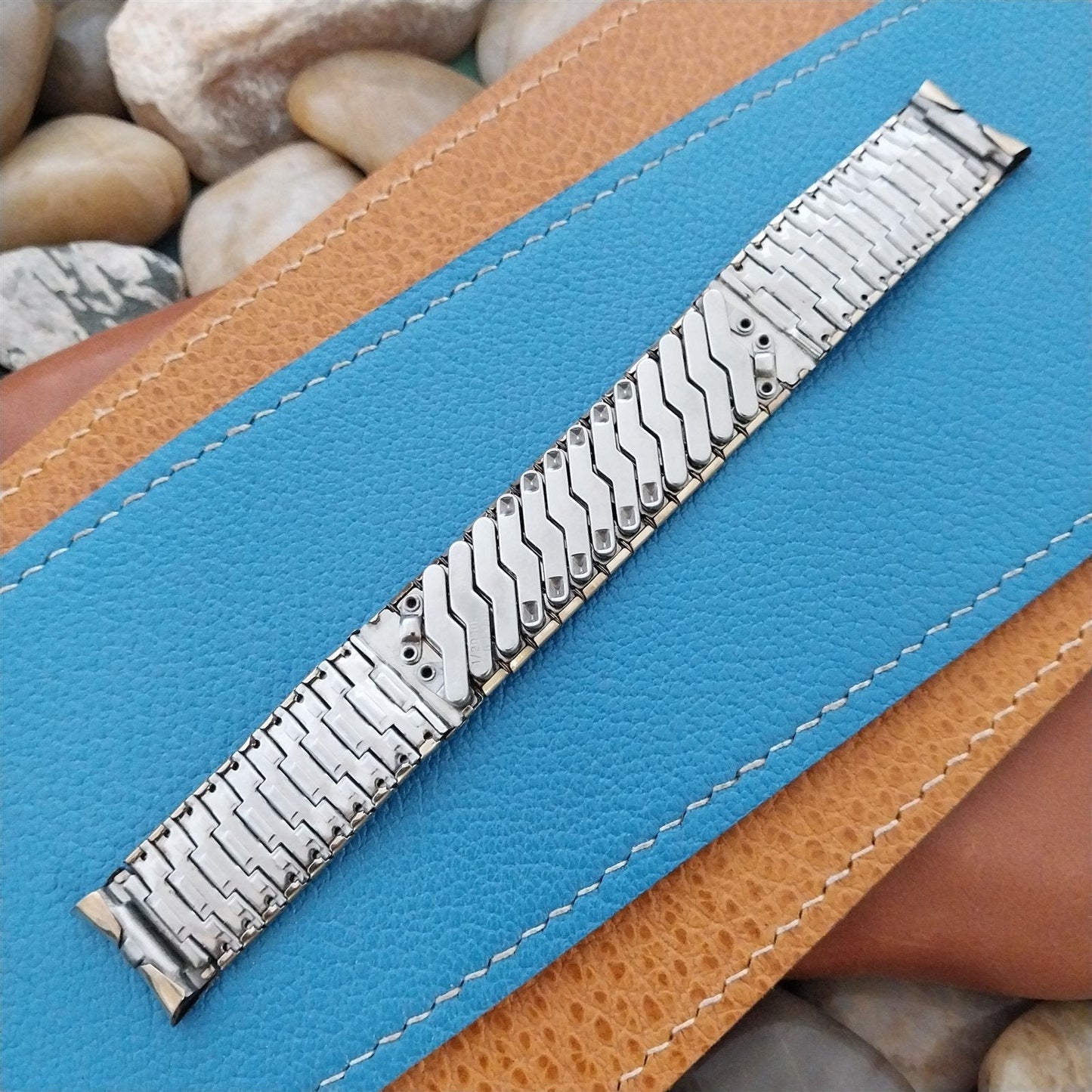 17.2mm 11/16" Eton Canada Gold-Filled Expansion nos 1960s Vintage Watch Band