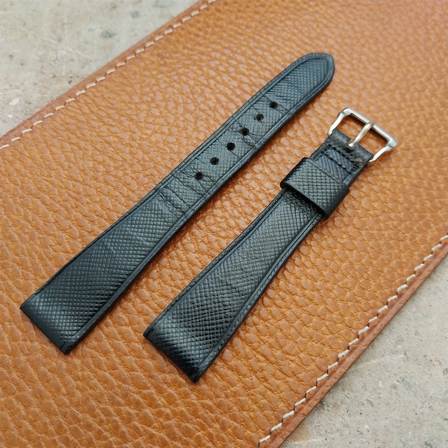 5/8" Bulova Caravelle Tapered Leather nos Unused 1970s Vintage Watch Band