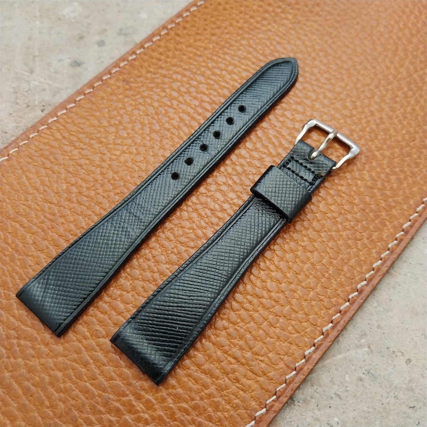 5/8" Bulova Caravelle Tapered Leather nos Unused 1970s Vintage Watch Band