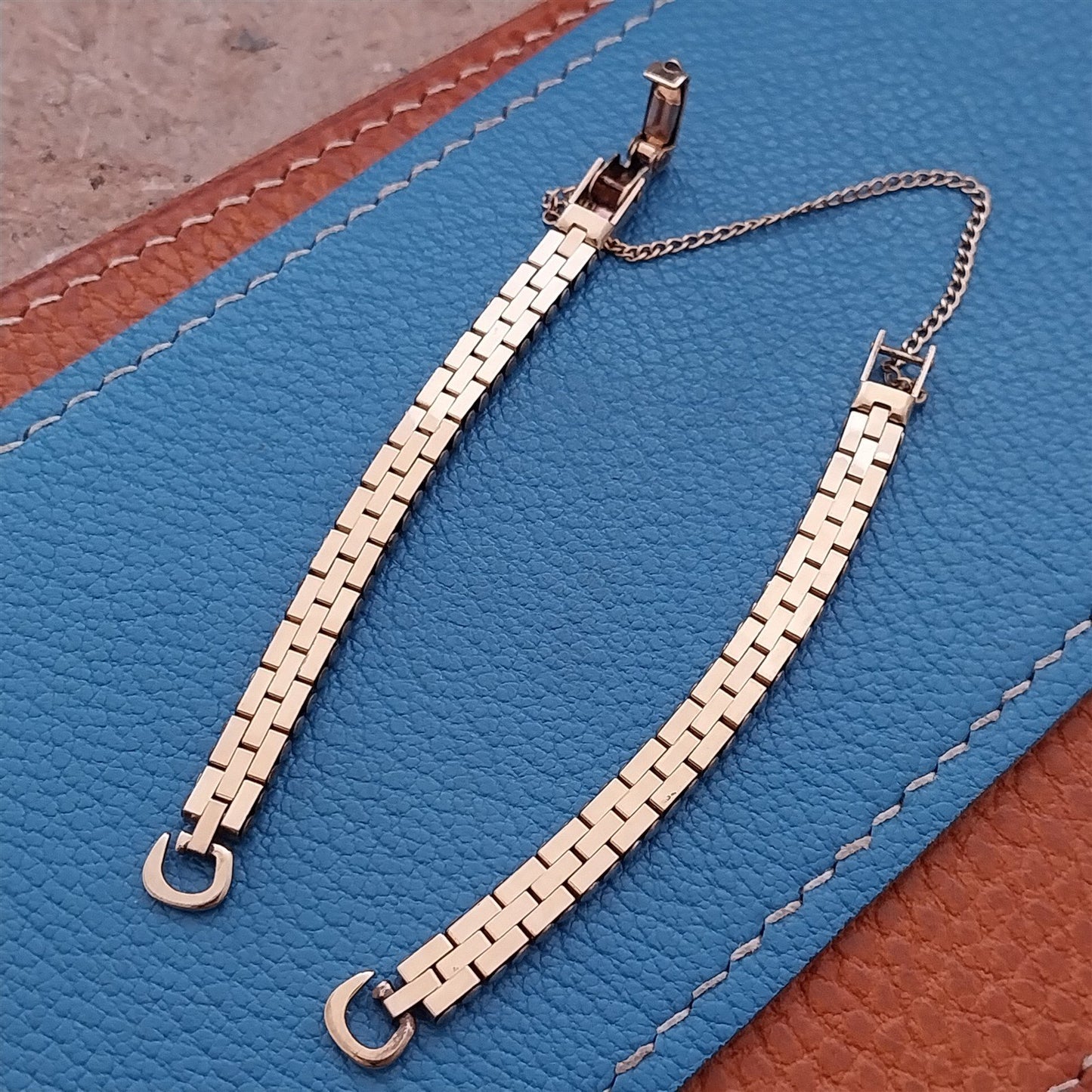 Yellow Gold-Filled Ladies Mesh Kreisler 1950s Vintage Cocktail Watch Band