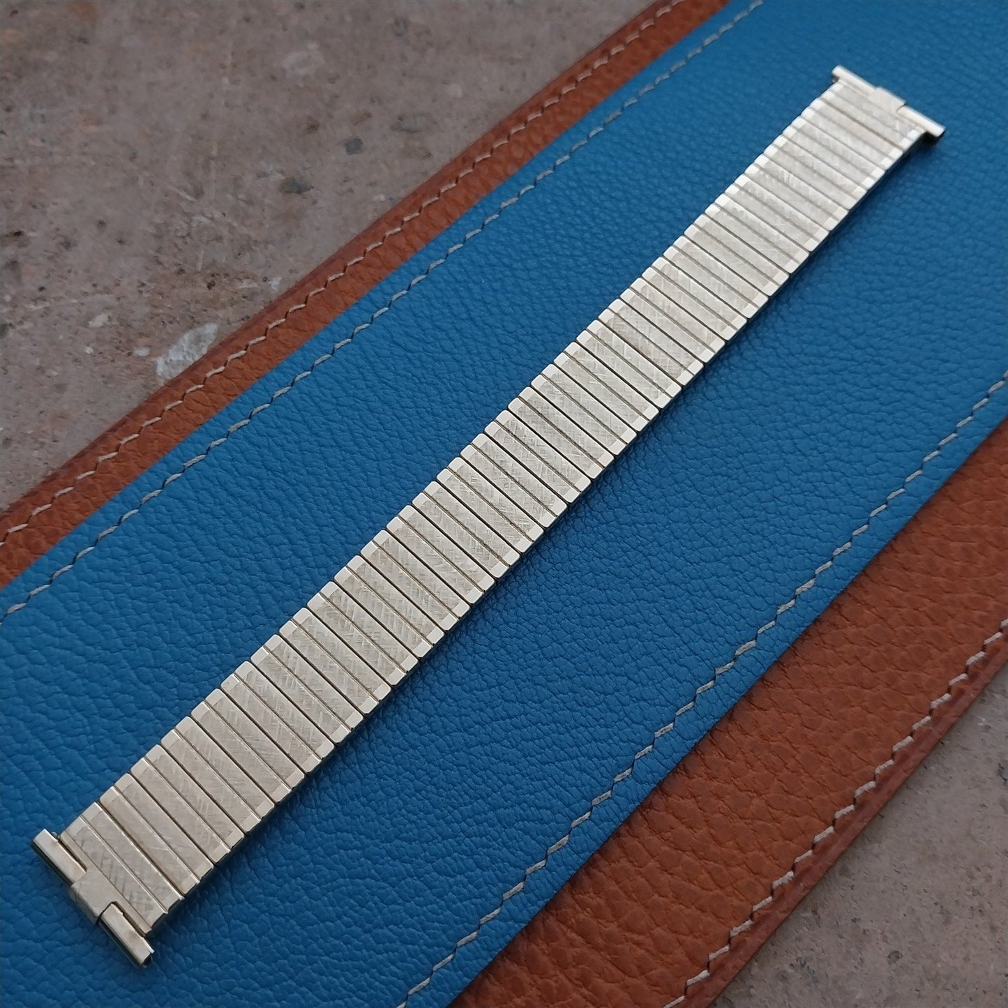 19mm 18mm 17mm JB Champion Slim Gold-Filled Unused 1960s Vintage Watch Band
