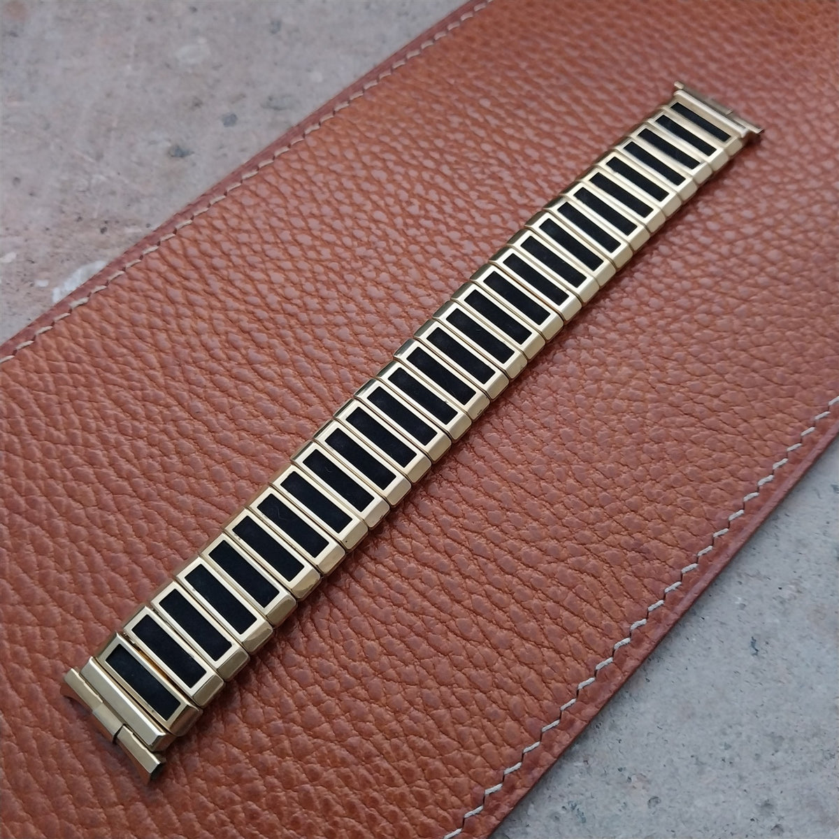 18mm 19mm Gold-Fill &Black Corfam JB Champion Stretch 1960s Watch Band