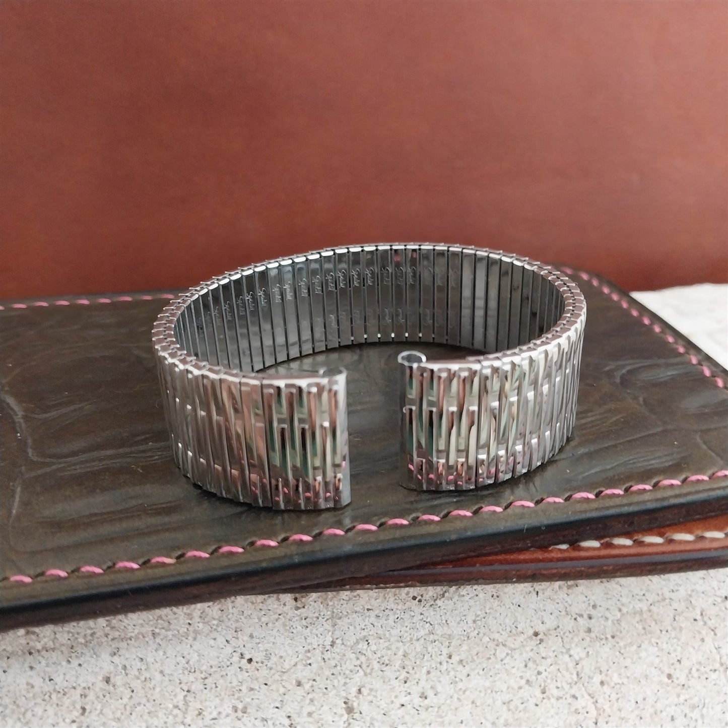 17.2mm 18mm White Gold-Filled Speidel Long Thinline nos Vintage Watch Band