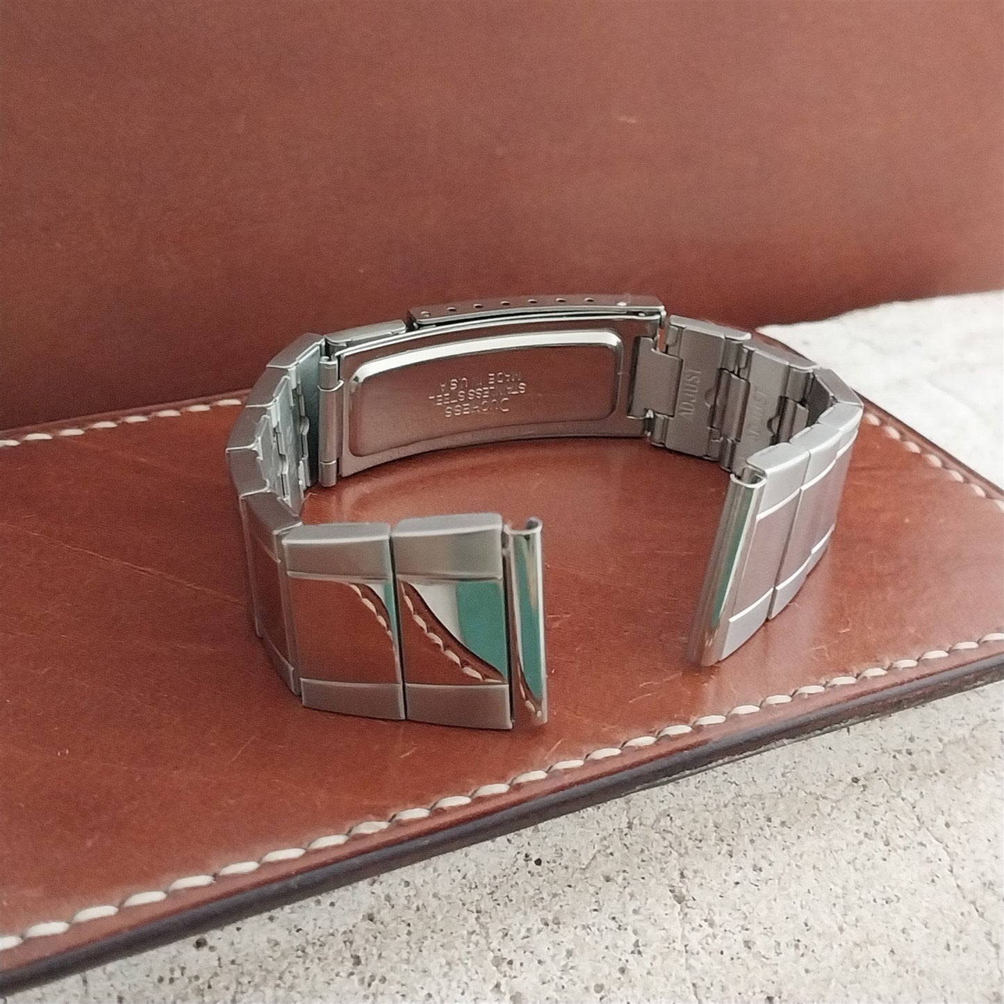 1970s 20mm Duchess Flared Stainless Steel Classic Unused Vintage Watch Band