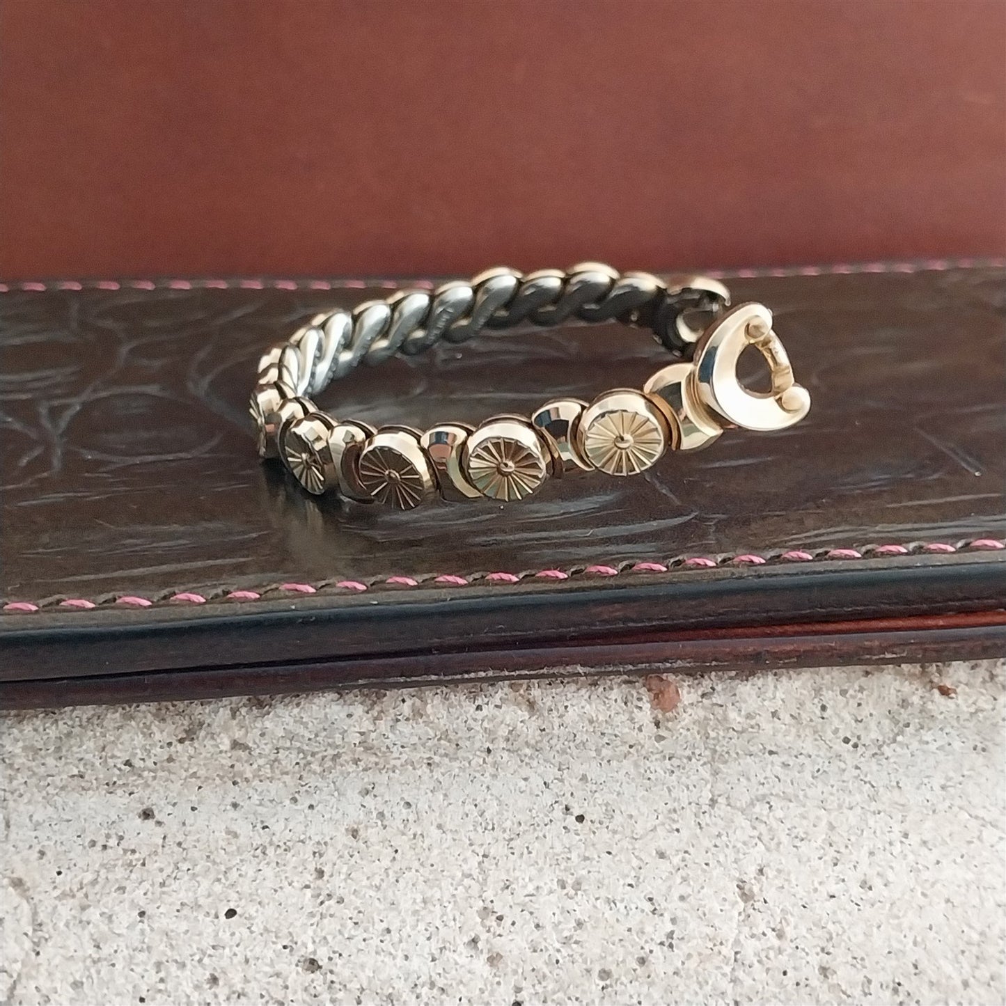 1954 Short Gold-Filled Buttons & Bows Ladies Speidel Unused Vintage Watch Band