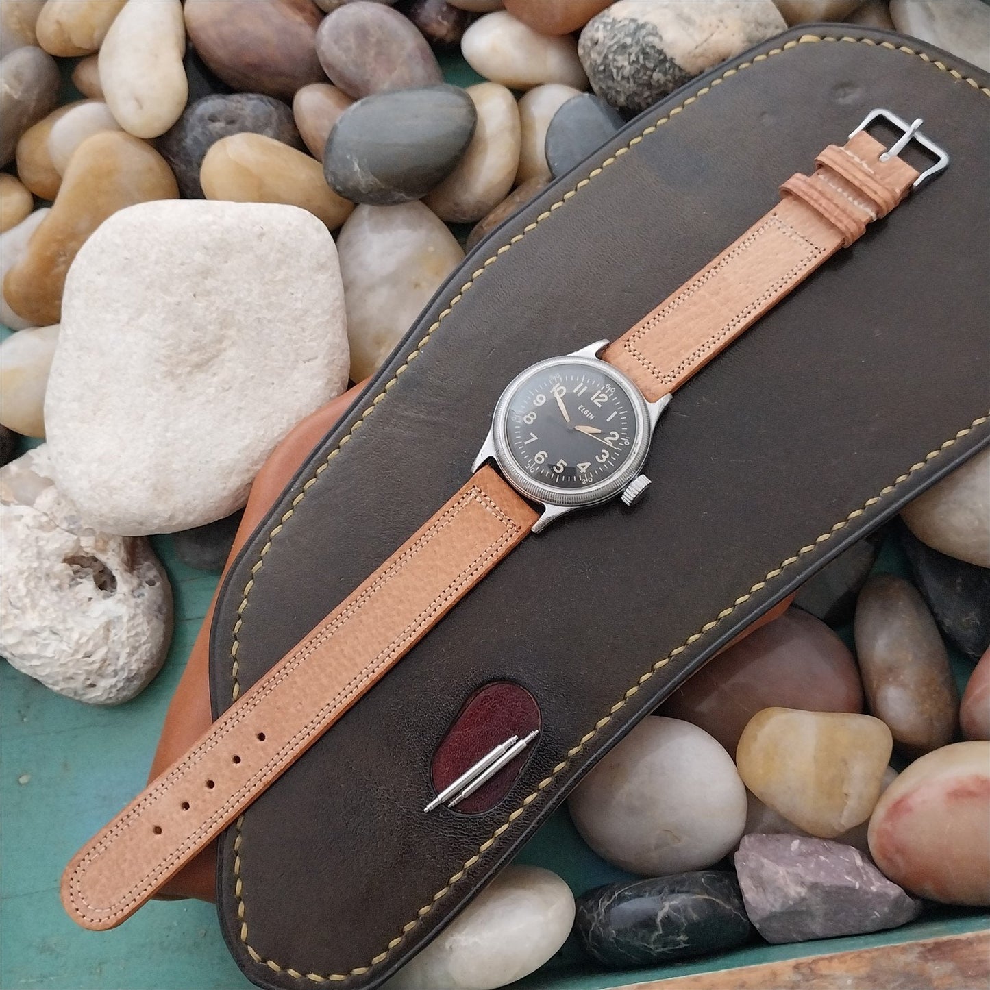 5/8" Unpadded Pigskin & Elgin Buckle Classic 1950s nos Unused Vintage Watch Band