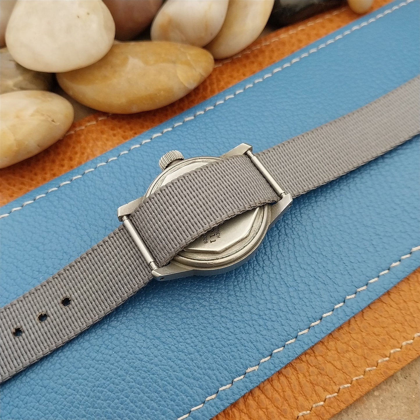 1960s 5/8" Gray Patterned Nylon Classic One-Piece Unused nos Vintage Watch Band