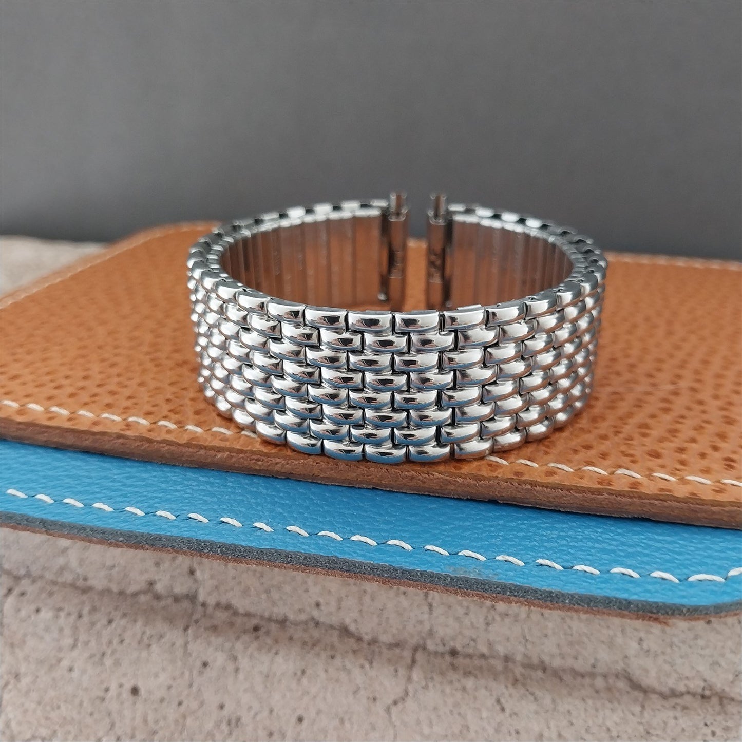 18mm 20mm 22mm Beads of Rice Stainless Speidel Expansion Unused 1970s Watch Band