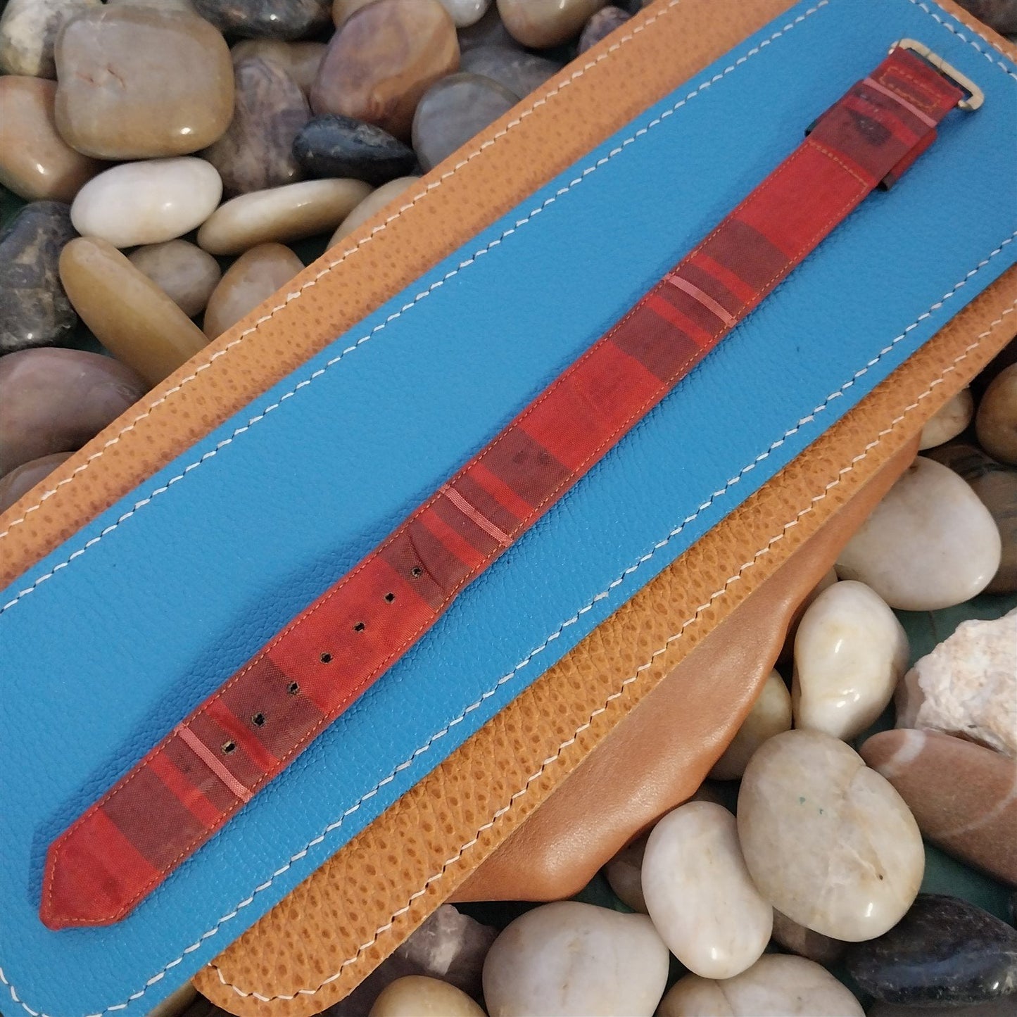 17.2mm Red Tartan Madras Plaid Classic Unused Classic 1950s Vintage Watch Band