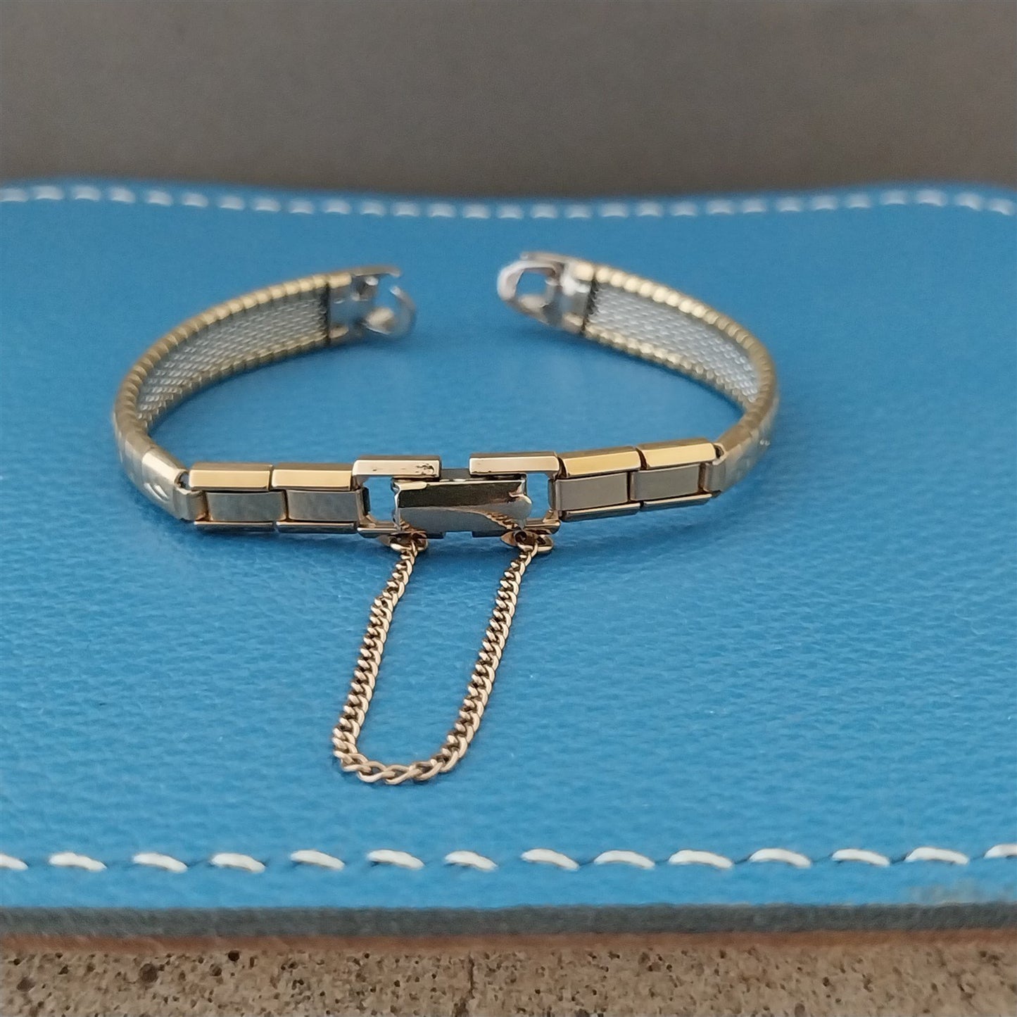 Classic Yellow Gold-Filled Ladies Kreisler Unused 1960s Vintage Watch Band