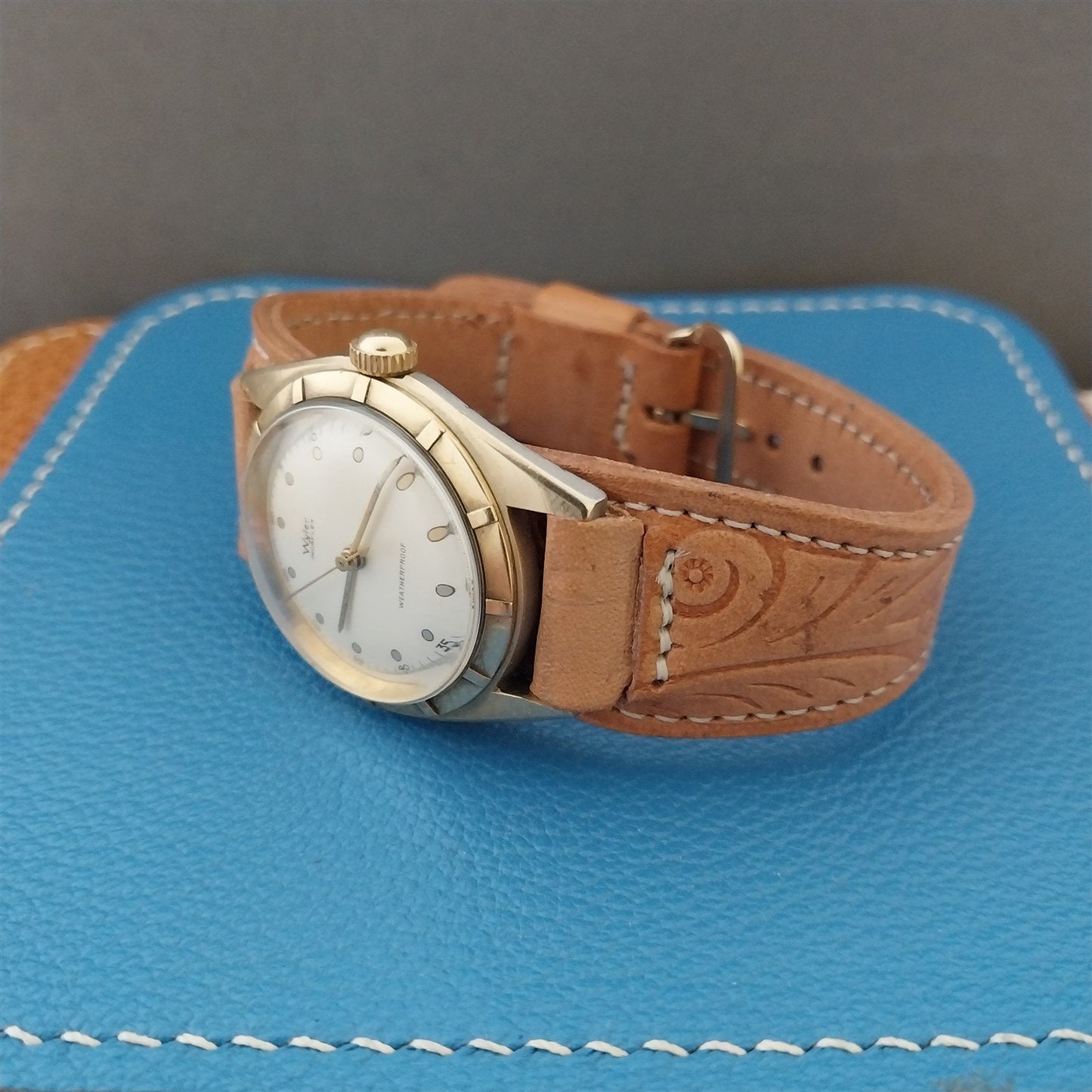 17mm Vintage Risto Natural Leather Classic Cuff nos 1960s Unused Watch Band